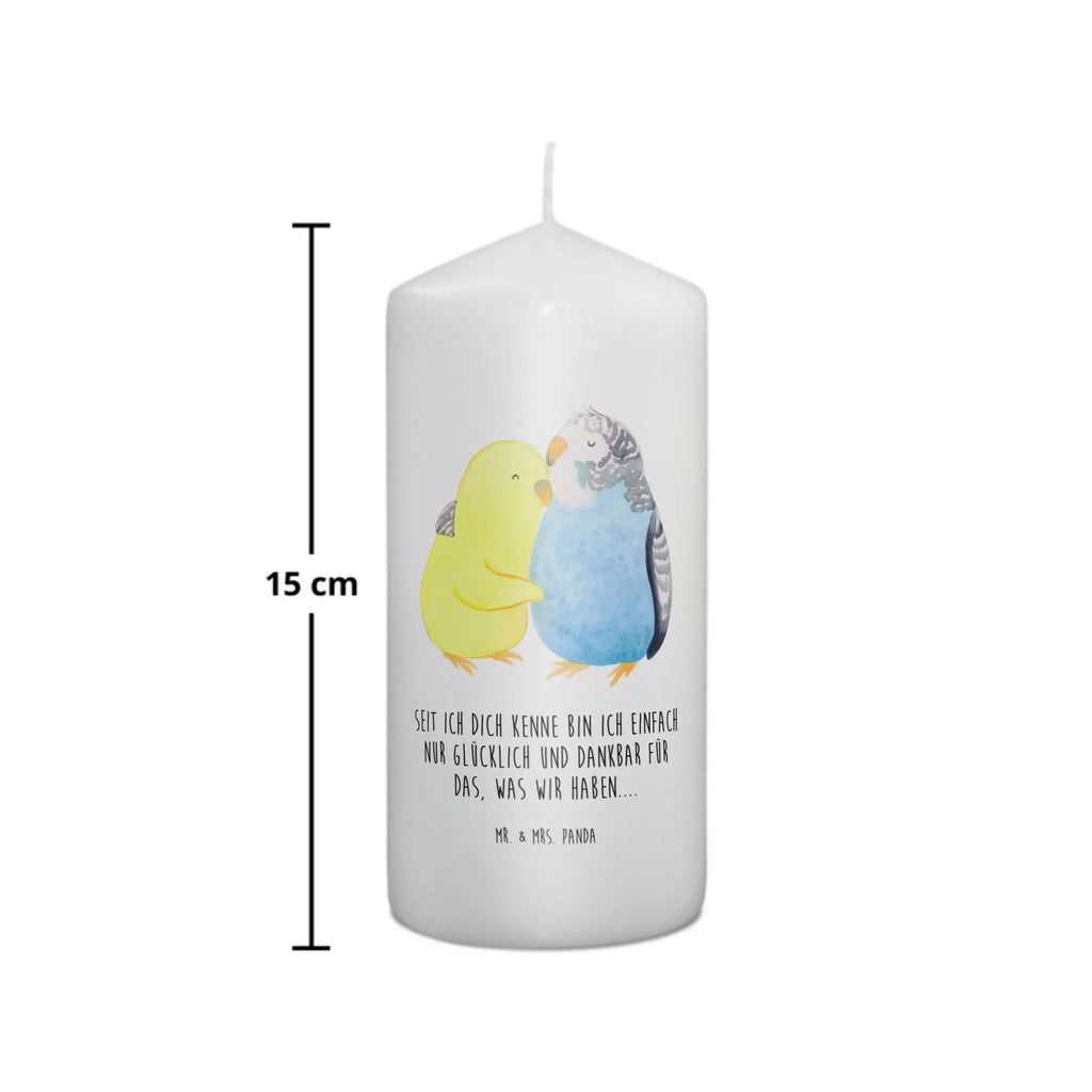 Candle Parakeets in love Metall-Kerze, Laternenkerze, Tafelkerze, Fair-Trade-Kerze, Kerze Für Geburtstag, Grabkerze, Dinnerkerzenpaar, Handgemachte Kerze, Kerze Für Taufe, Kerze Mit Fotoeinleger, Outdoor-Kerze, Kerze Mit Gravur, Kerze Mit Motiv, Kerze Für Hochzeit, Streukerze, Duftkerze, Kerze Mit Duft, Stumpenkerze, Votivkerze, Blockkerze, Kerze Als Gastgeschenk, Dinnerkerze, Sojawachskerze, Glas-Kerze, Kerze Mit Prägung, Gartenkerze, Stumpenkerzen-Set, Tischkerze, Kerze Für Weihnachten, Stearin­kerze, Trauerkerze, Kerze Für Advent, Kerze Für Ostern, Bio-Kerze, Handgegossene Kerze, Kerze Ohne Duft, Kerze Mit Namensgravur, Stabkerze, Kerze Für Firmung, Teelicht, Gedenkkerze, Grablicht, Kerze, Kerze Für Kommunion, Andachtskerze, Kerze Mit Spruch, Liebe, Partner, Freund, Freundin, Ehemann, Ehefrau, Heiraten, Verlobung, Heiratsantrag, Liebesgeschenk, Jahrestag, Hocheitstag, Vögel, Wellensittich, Vertrauen, Nähe, Kuscheln