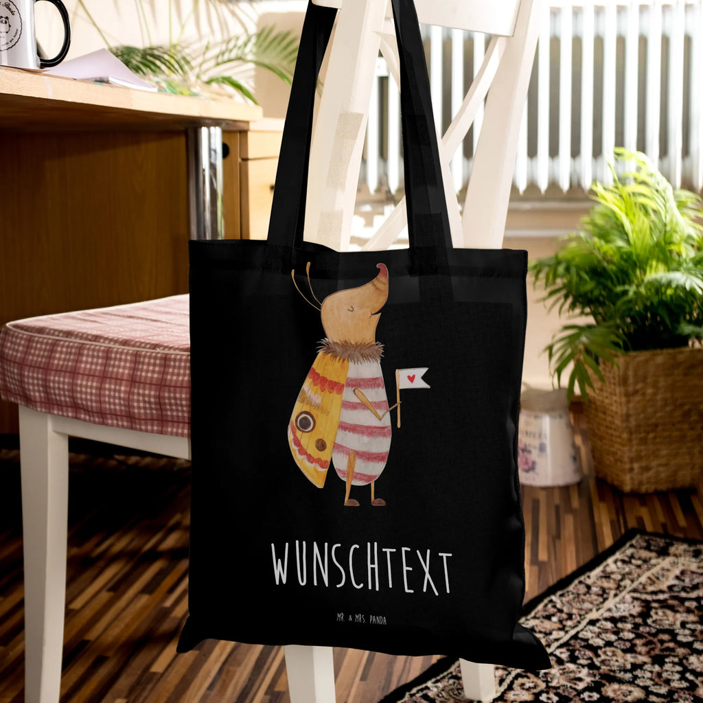 Personalised tote bag Moth flag Personalisierter Stoffbeutel, Tragetasche mit Namen, Einkaufstasche mit Namen, Personalisierte Beuteltasche, Personalisierter Jutebeutel, Personalisierte Tasche, Personalisierte Jutetasche, Personalisierter Beutel, Personalisierte Einkaufstasche, Stoffbeutel mit Namen, Personalisierte Kindergartentasche, Tiermotive, Gute Laune, lustige Sprüche, Tiere, Spruch witzig, Spruch lustig, Küche Deko, süß, Nachtfalter, Käfer, niedlich, Was kostet die Welt