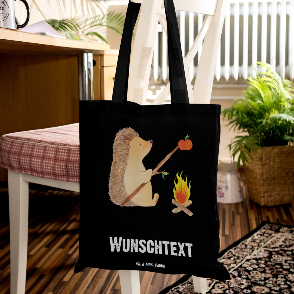 Personalisierte Tragetasche Igel grillt Personalisierte Tasche, Personalisierter Jutebeutel, Personalisierte Jutetasche, Einkaufstasche mit Namen, Personalisierte Beuteltasche, Personalisierte Einkaufstasche, Personalisierter Stoffbeutel, Personalisierte Kindergartentasche, Tragetasche mit Namen, Personalisierter Beutel, Stoffbeutel mit Namen, Tiermotive, Gute Laune, lustige Sprüche, Tiere, Ziele, Sinn des Lebens, Grillen, Spruch, Motivation, Igel, arbeitslos