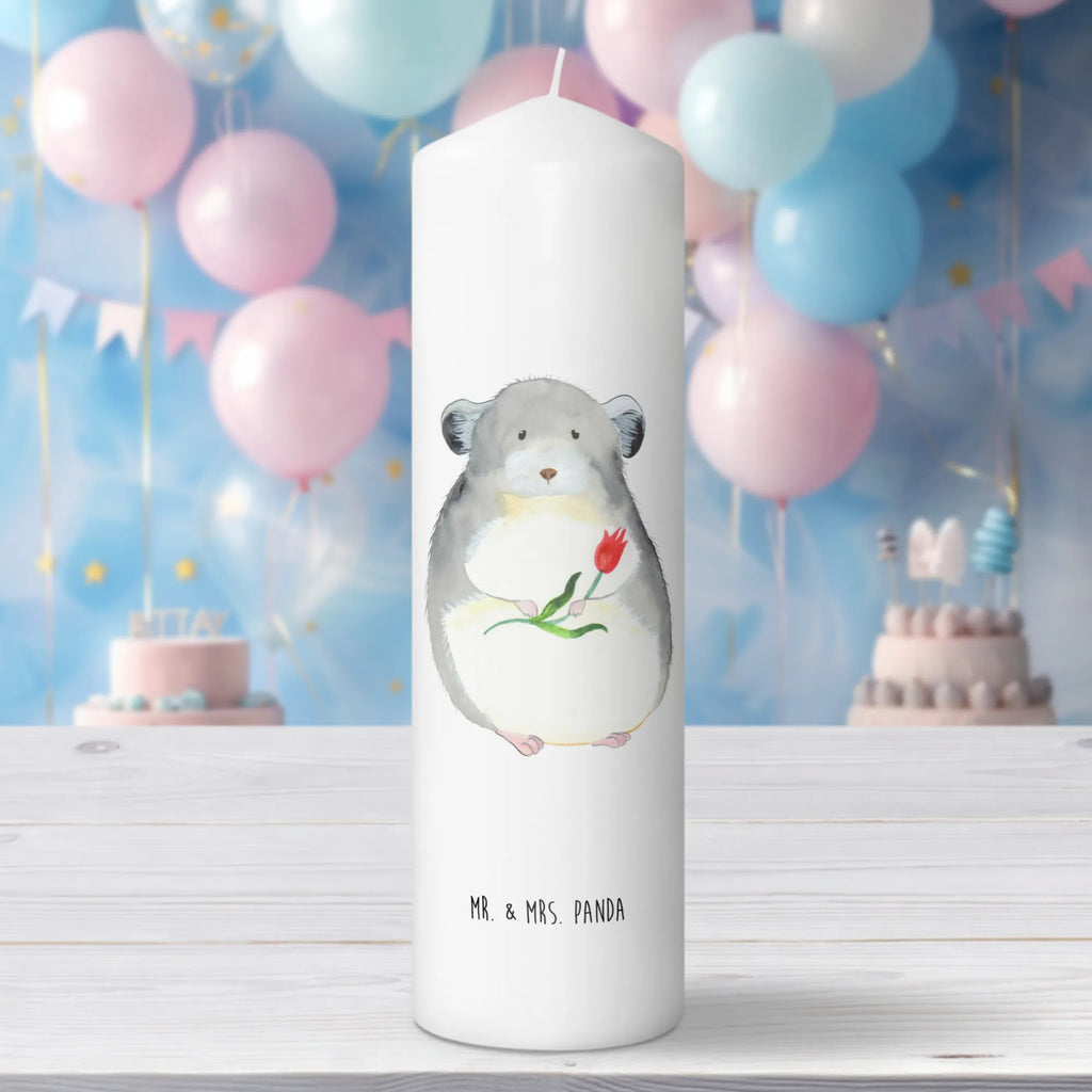 Kerze Chinchilla mit Blume Kerze Mit Motiv, Dinnerkerze, Stumpenkerze, Laternenkerze, Wunschkerze, Weihnachtskerze, Grosse Kerze, Osterkerze, Wachskerze, Kerze Mit Spruch, Dekokerze, Schmuckkerze, Bedruckte Kerze, Handgemachte Kerze, Dekorative Kerze, Gartenkerze, Hochzeitskerze, Kommunionskerze, Zylinderkerze, Erinnerungskerze, Geburtstagskerze, Blockkerze, Adventskerze, Geburtskerze, Erinnerungslicht, Tischkerze, Tafelkerze, Gute Laune, Tiermotive, Tiere, Lustige Sprüche, Liebeskummer, Chinchilla, Depressionen, Chinchillas, traurig sein, Kummer, Büro, Glücklichsein, Büroalltag, Chaos