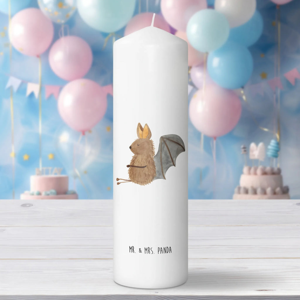 Kerze Fledermaus sitzend Zylinderkerze, Grosse Kerze, Laternenkerze, Blockkerze, Adventskerze, Weihnachtskerze, Schmuckkerze, Osterkerze, Dekorative Kerze, Kommunionskerze, Geburtskerze, Kerze Mit Motiv, Dekokerze, Dinnerkerze, Wachskerze, Geburtstagskerze, Tafelkerze, Kerze Mit Spruch, Stumpenkerze, Tischkerze, Wunschkerze, Erinnerungskerze, Bedruckte Kerze, Erinnerungslicht, Hochzeitskerze, Handgemachte Kerze, Gartenkerze, Gute Laune, Tiermotive, Tiere, Lustige Sprüche, Entspannen, Motivation, Fledermaus, Fledermäuse