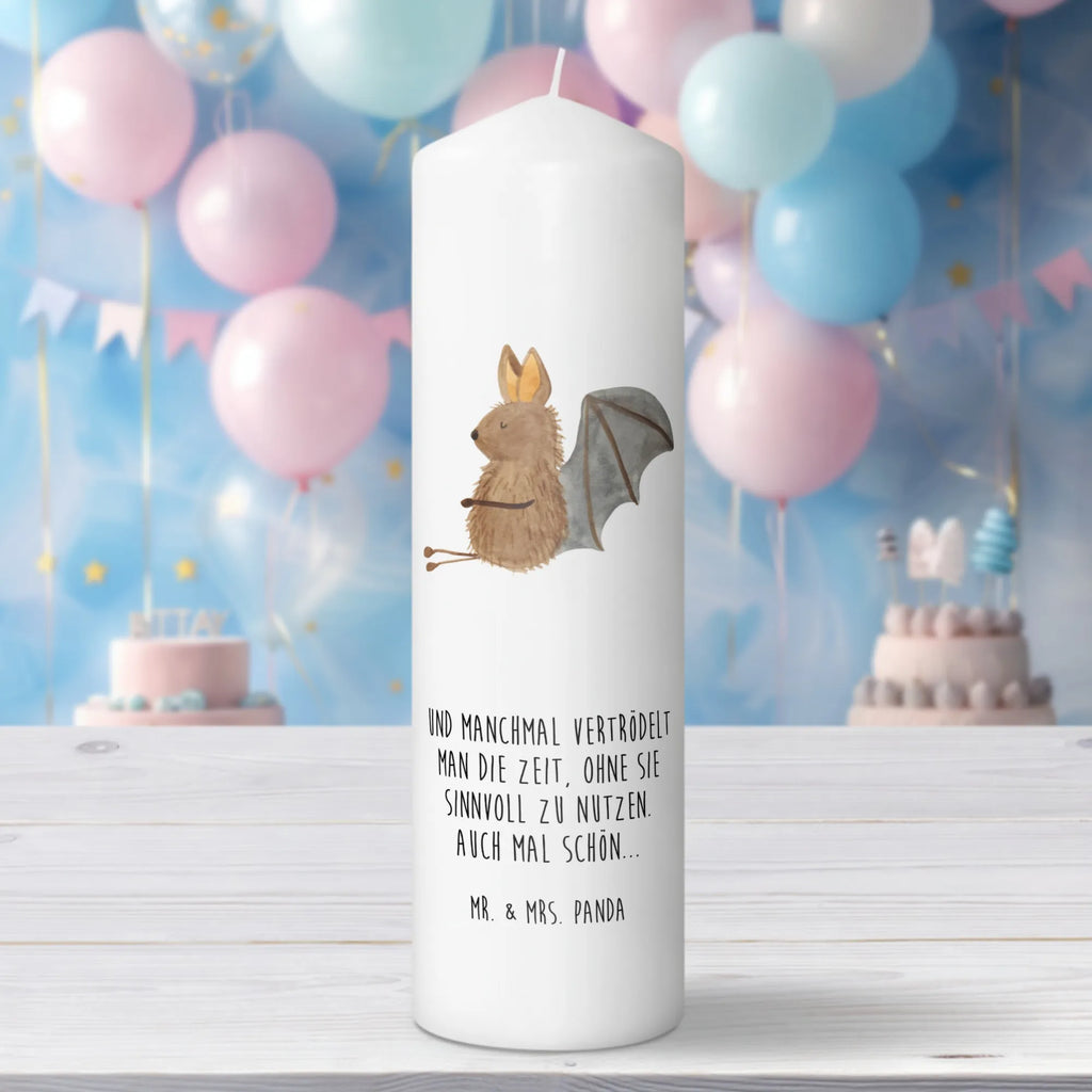 Kerze Fledermaus sitzend Zylinderkerze, Grosse Kerze, Laternenkerze, Blockkerze, Adventskerze, Weihnachtskerze, Schmuckkerze, Osterkerze, Dekorative Kerze, Kommunionskerze, Geburtskerze, Kerze Mit Motiv, Dekokerze, Dinnerkerze, Wachskerze, Geburtstagskerze, Tafelkerze, Kerze Mit Spruch, Stumpenkerze, Tischkerze, Wunschkerze, Erinnerungskerze, Bedruckte Kerze, Erinnerungslicht, Hochzeitskerze, Handgemachte Kerze, Gartenkerze, Gute Laune, Tiermotive, Tiere, Lustige Sprüche, Entspannen, Motivation, Fledermaus, Fledermäuse