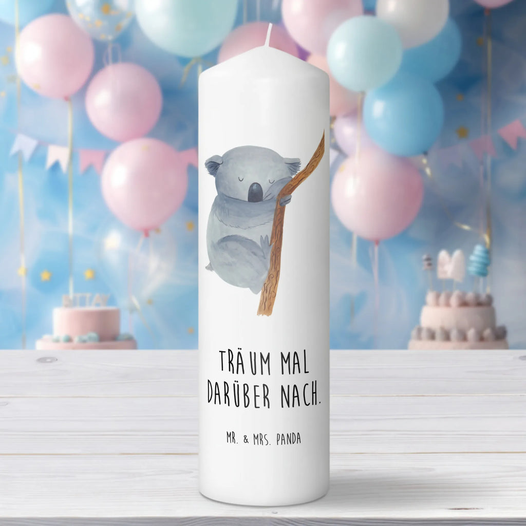 Kerze Koalabär Kerze Für Advent, Kerze Für Geburtstag, Metall-Kerze, Gedenkkerze, Gartenkerze, Glas-Kerze, Tafelkerze, Kerze Für Firmung, Kerze Mit Gravur, Andachtskerze, Laternenkerze, Dinnerkerzenpaar, Kerze Mit Duft, Kerze Für Weihnachten, Kerze Mit Fotoeinleger, Stearin­kerze, Outdoor-Kerze, Kerze Mit Namensgravur, Fair-Trade-Kerze, Stabkerze, Kerze Für Hochzeit, Dinnerkerze, Grabkerze, Kerze Für Ostern, Teelicht, Votivkerze, Grablicht, Kerze Für Kommunion, Handgemachte Kerze, Blockkerze, Tischkerze, Stumpenkerze, Streukerze, Kerze Mit Prägung, Kerze Als Gastgeschenk, Trauerkerze, Kerze, Stumpenkerzen-Set, Kerze Mit Motiv, Duftkerze, Bio-Kerze, Kerze Ohne Duft, Kerze Mit Spruch, Kerze Für Taufe, Sojawachskerze, Handgegossene Kerze, Tiermotive, Gute Laune, lustige Sprüche, Tiere, Koalabär, Koala, träumen, Traum, Bär, Traumland, schlafen, Schlafzimmer