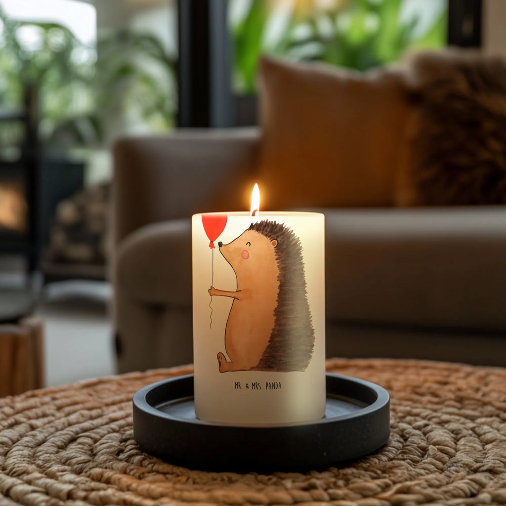 Kerze Igel mit Luftballon Kerze Mit Motiv, Dinnerkerze, Schmuckkerze, Gartenkerze, Kommunionskerze, Handgemachte Kerze, Laternenkerze, Osterkerze, Erinnerungslicht, Erinnerungskerze, Tafelkerze, Geburtskerze, Zylinderkerze, Dekorative Kerze, Bedruckte Kerze, Wunschkerze, Wachskerze, Hochzeitskerze, Tischkerze, Stumpenkerze, Grosse Kerze, Geburtstagskerze, Weihnachtskerze, Kerze Mit Spruch, Adventskerze, Blockkerze, Dekokerze, Gute Laune, Tiermotive, Tiere, Lustige Sprüche, Herzlichen Glückwunsch, Geburtstagskind, Happy Birthday, Geburtstag, Glückwunsch, Igel, Ballon