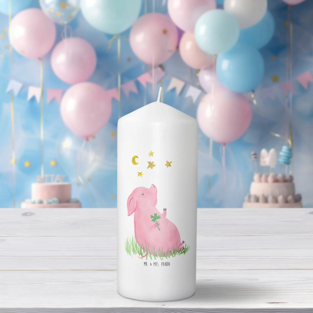 Kerze Glücksschwein Adventskerze, Wachskerze, Geburtskerze, Zylinderkerze, Schmuckkerze, Tischkerze, Osterkerze, Bedruckte Kerze, Tafelkerze, Wunschkerze, Kerze Mit Motiv, Weihnachtskerze, Grosse Kerze, Dinnerkerze, Kommunionskerze, Hochzeitskerze, Handgemachte Kerze, Dekorative Kerze, Kerze Mit Spruch, Erinnerungskerze, Gartenkerze, Blockkerze, Dekokerze, Geburtstagskerze, Stumpenkerze, Erinnerungslicht, Laternenkerze, Gute Laune, Tiermotive, Tiere, Lustige Sprüche, Träume, Schwein, Schweinchen, Glücksschwein. Glück, Ziele, Glücksbringer, Motivation, Sterne, Sernchen