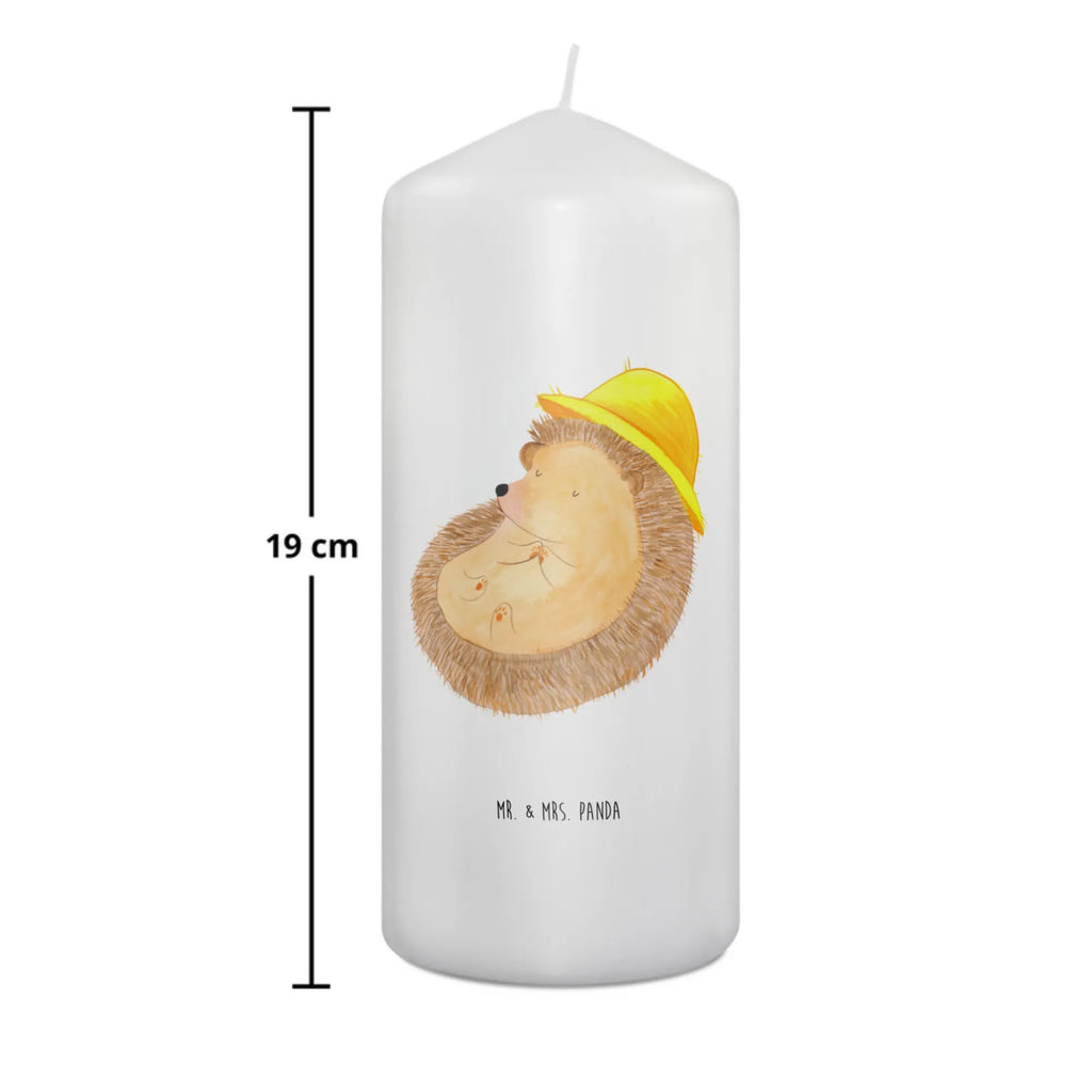 Kerze Igel betet Handgemachte Kerze, Wunschkerze, Osterkerze, Dekokerze, Stumpenkerze, Geburtstagskerze, Erinnerungslicht, Schmuckkerze, Blockkerze, Gartenkerze, Tafelkerze, Tischkerze, Bedruckte Kerze, Zylinderkerze, Dinnerkerze, Wachskerze, Kommunionskerze, Adventskerze, Kerze Mit Motiv, Weihnachtskerze, Hochzeitskerze, Geburtskerze, Kerze Mit Spruch, Erinnerungskerze, Laternenkerze, Dekorative Kerze, Grosse Kerze, Gute Laune, Tiermotive, Tiere, Lustige Sprüche, Genießen, Beten, Igel, Sonnenhut, Leben, Dankbar sein, Dankbarkeit, Amen, Igel mit Hut, Gott, Dankbar