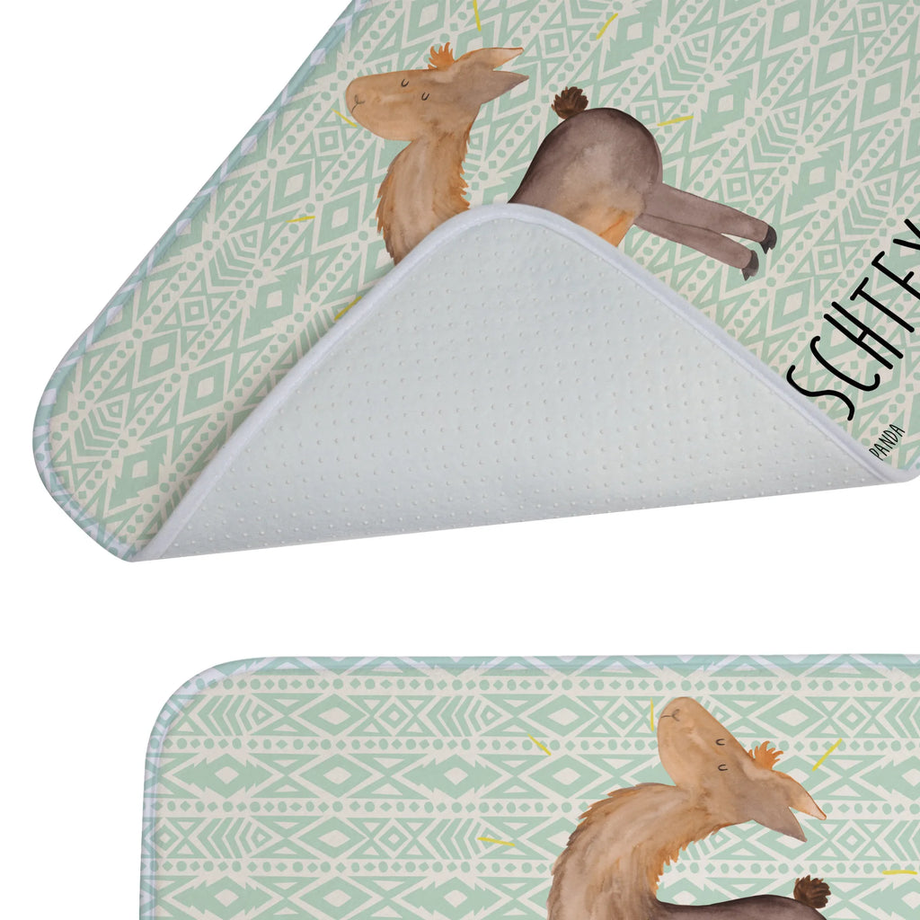 Personalisierter Badvorleger Lama stolz Duschvorlage, Badläufer Mit Namen, Badvorleger Schwarz Mit Wunschtext, Badvorleger Modern Mit Namen, Runder Badvorleger Personalisiert, Badvorleger Groß Mit Wunschtext, Rechteckiger Badvorleger Mit Namen, Bad Teppich, Badvorleger Mit Namen, Badvorleger Klassisch Mit Wunschtext, Badmatte Waschbar Mit Wunschtext, Bad Fußmatte Personalisiert, Badgarnitur Mit Wunschtext, Badvorleger Design Mit Gravur, Duschvorleger Mit Namen, Badvorleger Selbst Gestalten, Badematten Set Personalisiert, Badvorleger Mit Gravur, Badvorleger Für Dusche Mit Wunschtext, Waschbarer Badvorleger Mit Namen, Badezimmer Matte Mit Namen, Badvorleger Klein Mit Namen, Badvorleger Vintage Mit Namen, Rutschfester Badvorleger Mit Namen, Badvorleger Mit Initialen, Badvorleger Für Badewanne Mit Namen, Badvorleger Gäste-WC Personalisiert, Werbegeschenk mit Text, Badvorleger Mikrofaser Personalisiert, Badvorleger Mit Bestickung, Teppich Fürs Bad Mit Namen, Badtextilien, Badvorleger Mit Wunschtext, Badvorleger Baumwolle Mit Namen, Badvorleger Nachhaltig Mit Namen, Badezimmermatte Mit Wunschtext, Badvorleger Gemustert Mit Wunschtext, Badvorleger Weiß Mit Namen, Weicher Badvorleger Mit Wunschtext, Saugfähiger Badvorleger Mit Wunschtext, Badezimmerteppich Personalisiert, Badematte Mit Namen, Badematte Rutschfest Mit Namen, Webegeschenk mit Firmennamen, Badteppich Mit Wunschtext, Personaliserter Badvorleger, Lama, Alpaka, Familie, Lamas, Freundinnen, Kumpel, Außenseiter, Neustart, Anders, Hippie, Beste Freundin, Stolz, Family, Freundin