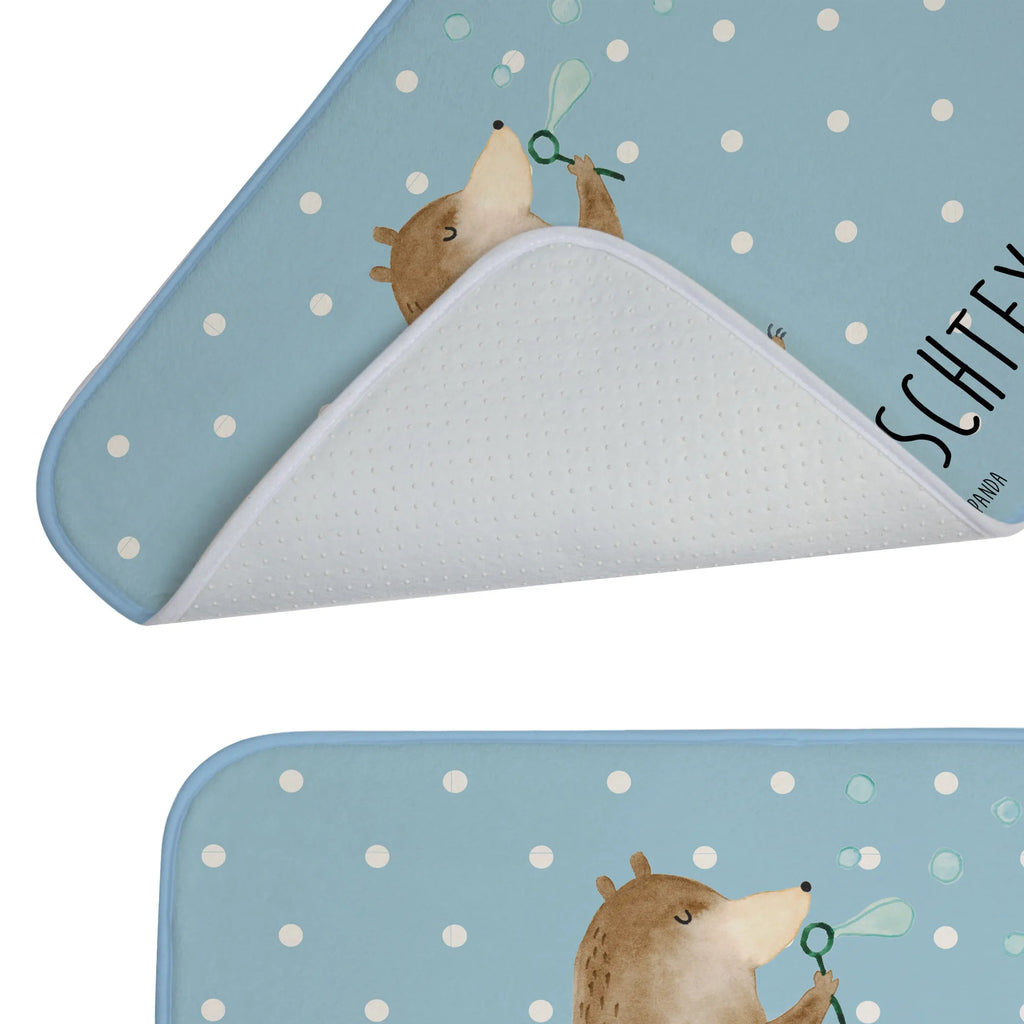 Personalisierte Badematte Bär Seifenblasen Badematte Mit Namen, Badvorleger Mit Wunschtext, Rutschfester Badvorleger Mit Namen, Badematten Set Personalisiert, Badvorleger Mit Bestickung, Badvorleger Mikrofaser Personalisiert, Badvorleger Groß Mit Wunschtext, Badvorleger Weiß Mit Namen, Runder Badvorleger Personalisiert, Duschvorleger Mit Namen, Badgarnitur Mit Wunschtext, Badvorleger Selbst Gestalten, Badvorleger Für Dusche Mit Wunschtext, Badvorleger Klassisch Mit Wunschtext, Badvorleger Vintage Mit Namen, Weicher Badvorleger Mit Wunschtext, Badvorleger Gäste-WC Personalisiert, Badvorleger Klein Mit Namen, Badvorleger Mit Gravur, Badläufer Mit Namen, Badvorleger Nachhaltig Mit Namen, Badtextilien, Badvorleger Mit Initialen, Waschbarer Badvorleger Mit Namen, Bad Fußmatte Personalisiert, Badvorleger Gemustert Mit Wunschtext, Badematte Rutschfest Mit Namen, Duschvorlage, Badmatte Waschbar Mit Wunschtext, Badezimmerteppich Personalisiert, Badvorleger Modern Mit Namen, Badteppich Mit Wunschtext, Badezimmermatte Mit Wunschtext, Badezimmer Matte Mit Namen, Personaliserter Badvorleger, Badvorleger Mit Namen, Badvorleger Schwarz Mit Wunschtext, Badvorleger Für Badewanne Mit Namen, Webegeschenk mit Firmennamen, Bad Teppich, Badvorleger Baumwolle Mit Namen, Rechteckiger Badvorleger Mit Namen, Saugfähiger Badvorleger Mit Wunschtext, Werbegeschenk mit Text, Teppich Fürs Bad Mit Namen, Badvorleger Design Mit Gravur, Teddy, Bär, Teddybär, Seifenblasen Bär Lustig Sein Glücklich Traurig Happy