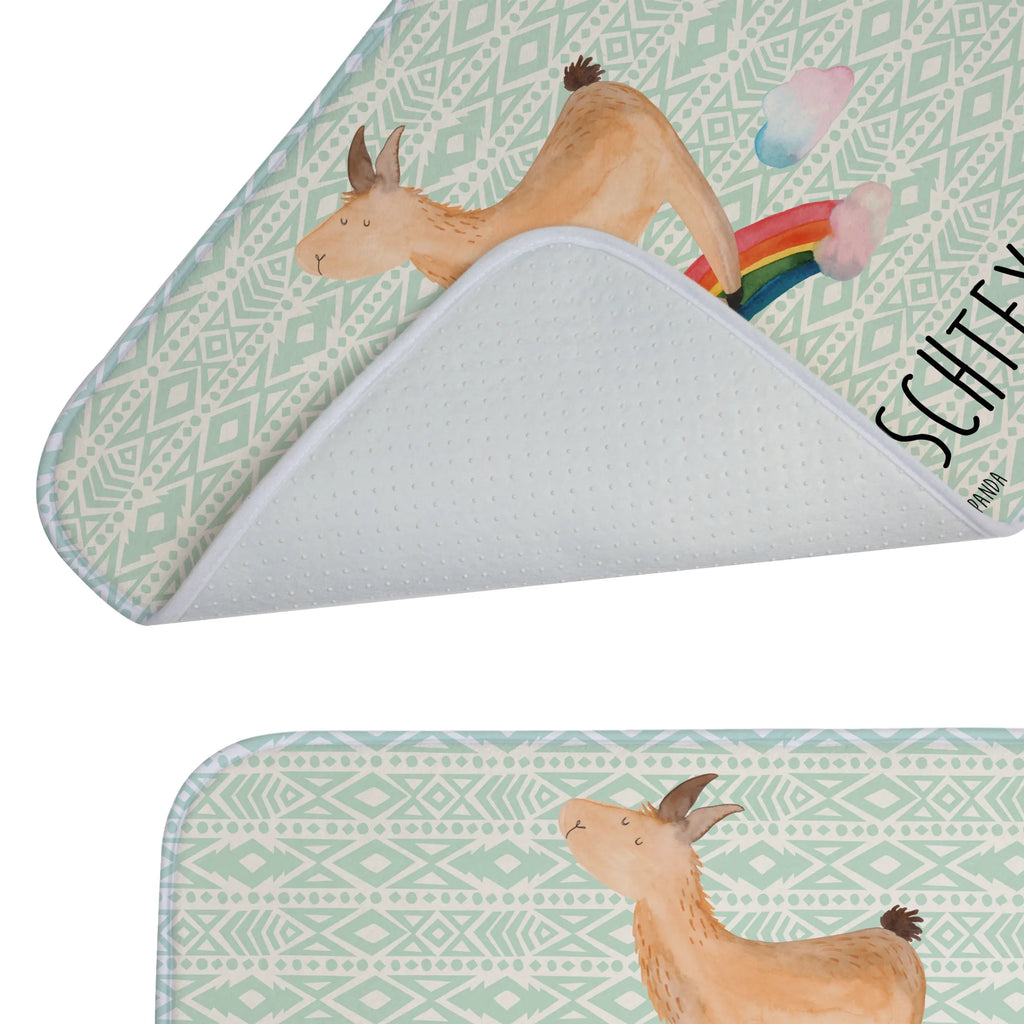 Personalisierter Badvorleger Lama Regenbogen Werbegeschenk mit Text, Badvorleger Gemustert Mit Wunschtext, Saugfähiger Badvorleger Mit Wunschtext, Badvorleger Baumwolle Mit Namen, Badläufer Mit Namen, Badvorleger Vintage Mit Namen, Weicher Badvorleger Mit Wunschtext, Rutschfester Badvorleger Mit Namen, Badvorleger Mit Bestickung, Duschvorleger Mit Namen, Badvorleger Modern Mit Namen, Rechteckiger Badvorleger Mit Namen, Badematte Mit Namen, Bad Fußmatte Personalisiert, Badvorleger Für Badewanne Mit Namen, Badvorleger Schwarz Mit Wunschtext, Badematte Rutschfest Mit Namen, Badvorleger Mit Namen, Badezimmer Matte Mit Namen, Badezimmerteppich Personalisiert, Badmatte Waschbar Mit Wunschtext, Badvorleger Gäste-WC Personalisiert, Badvorleger Nachhaltig Mit Namen, Badezimmermatte Mit Wunschtext, Badematten Set Personalisiert, Runder Badvorleger Personalisiert, Badvorleger Design Mit Gravur, Personaliserter Badvorleger, Badvorleger Klassisch Mit Wunschtext, Badgarnitur Mit Wunschtext, Badvorleger Mikrofaser Personalisiert, Waschbarer Badvorleger Mit Namen, Badvorleger Mit Wunschtext, Webegeschenk mit Firmennamen, Badteppich Mit Wunschtext, Badvorleger Weiß Mit Namen, Badvorleger Mit Gravur, Badvorleger Groß Mit Wunschtext, Badvorleger Für Dusche Mit Wunschtext, Badvorleger Klein Mit Namen, Teppich Fürs Bad Mit Namen, Badvorleger Selbst Gestalten, Badvorleger Mit Initialen, Lama, Alpaka, Regenbogen, Abi, Lamas, Außenseiter, Haters gonna hate, Schule, Wolkenland, Selbstständig, Hobby, Freiheit, Haters