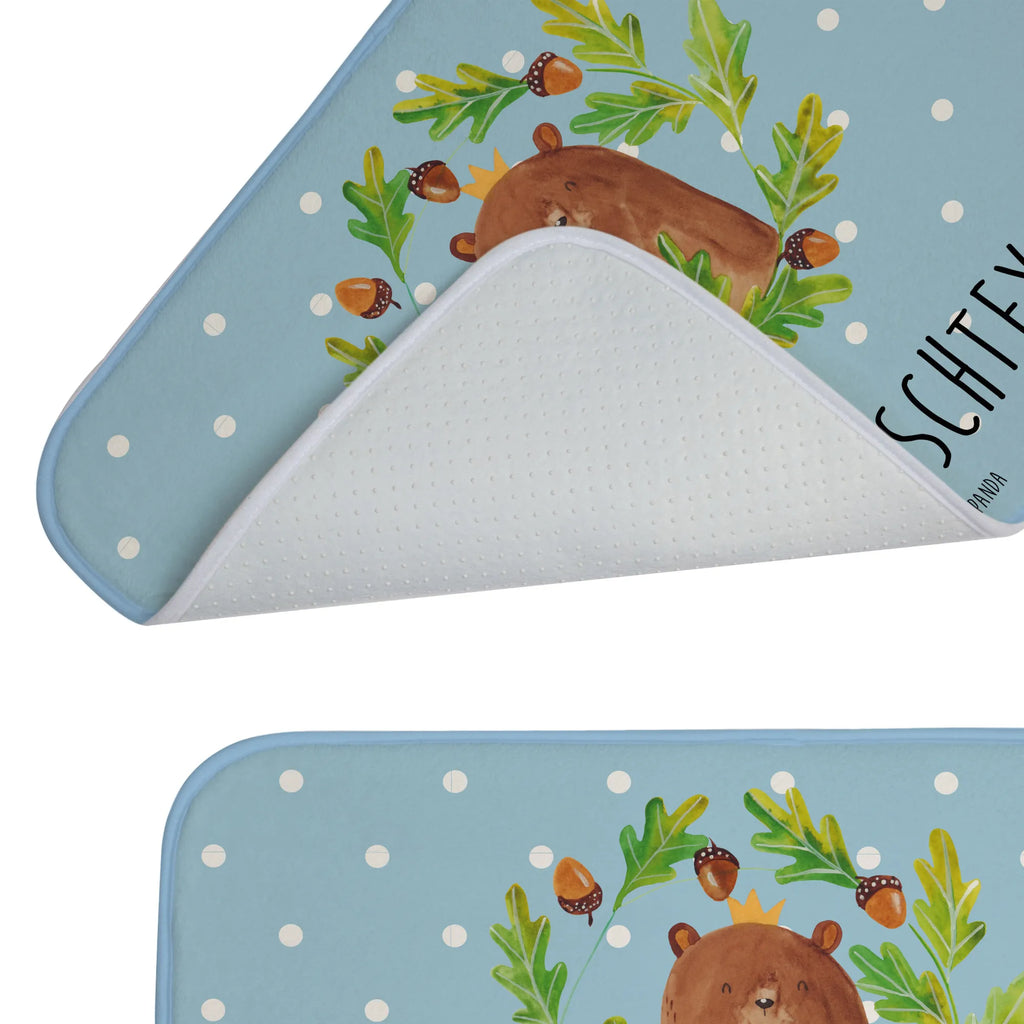 Personalisierte Badematte Bär König Rutschfester Badvorleger Mit Namen, Waschbarer Badvorleger Mit Namen, Badmatte Waschbar Mit Wunschtext, Badezimmermatte Mit Wunschtext, Badezimmerteppich Personalisiert, Badvorleger Klassisch Mit Wunschtext, Badematte Rutschfest Mit Namen, Bad Fußmatte Personalisiert, Badvorleger Weiß Mit Namen, Badvorleger Groß Mit Wunschtext, Bad Teppich, Badvorleger Für Badewanne Mit Namen, Badematten Set Personalisiert, Rechteckiger Badvorleger Mit Namen, Runder Badvorleger Personalisiert, Badvorleger Mit Gravur, Personaliserter Badvorleger, Badvorleger Klein Mit Namen, Duschvorleger Mit Namen, Badtextilien, Badvorleger Für Dusche Mit Wunschtext, Badvorleger Modern Mit Namen, Saugfähiger Badvorleger Mit Wunschtext, Badvorleger Mit Initialen, Badvorleger Mikrofaser Personalisiert, Badvorleger Gemustert Mit Wunschtext, Badvorleger Vintage Mit Namen, Badvorleger Selbst Gestalten, Badvorleger Mit Wunschtext, Webegeschenk mit Firmennamen, Badvorleger Baumwolle Mit Namen, Badvorleger Mit Namen, Duschvorlage, Badläufer Mit Namen, Badezimmer Matte Mit Namen, Badvorleger Schwarz Mit Wunschtext, Badvorleger Mit Bestickung, Werbegeschenk mit Text, Teppich Fürs Bad Mit Namen, Badgarnitur Mit Wunschtext, Badematte Mit Namen, Badvorleger Nachhaltig Mit Namen, Badvorleger Gäste-WC Personalisiert, Badvorleger Design Mit Gravur, Badteppich Mit Wunschtext, Weicher Badvorleger Mit Wunschtext, Teddy, Bär, Teddybär, Daddy, Bester Vater, Papi, Vatertag, Weltbester Papa, Dad, Papa Bär, Papa, Vater, Bester Papa