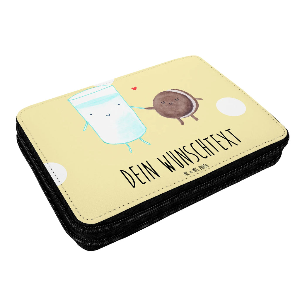 Personalisierte Federmappe Milch & Keks Federmäppchen mit Namen, Federmappe mit Namen, Personalisierte Federmappe, Schüler, Stifterolle mit Namen, Einschulung, Schule, PersonalisierteS Federmäppchen, Personalisierte Stiftetasche, Büro Stifte Etui, Schülerin, Motiv, Kind, Stiftemappe mit Namen, Bestückte Federmappe, Grundschule, Geschenk, Personalisierte Stifterolle, Federmappe Einschulung, Federmäppchen bedruckt, PersonalisierteS Stifte Etui, Kinder Federmappe, Tiermotive, Gute Laune, lustige Sprüche, Tiere, Milk, Kaffee, Milch, Kekse, perfektes Paar, Keks, Motiv süß, Einladung Frühstück, Cookie, romantisch