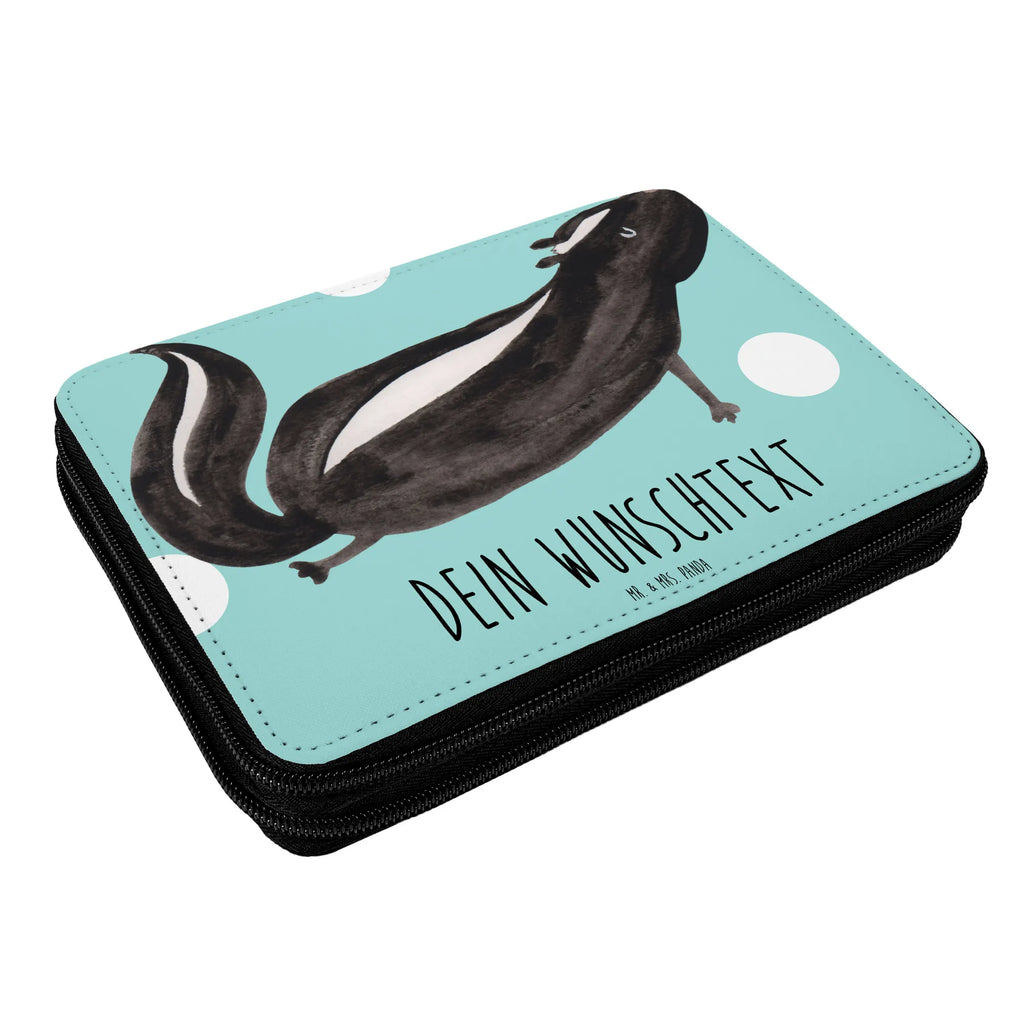 Personalisierte Federmappe Stinktier Yoga Personalisierte Federmappe, Personalisierte Stiftetasche, Stiftemappe mit Namen, Personalisierte Stifterolle, Federmappe mit Namen, PersonalisierteS Federmäppchen, Federmäppchen mit Namen, Stifterolle mit Namen, PersonalisierteS Stifte Etui, Stinktier, Skunk, Lebe, Stinker, Wildtier, Liebe, Raubtier, Namaste, Yoga, Lache, Stinki