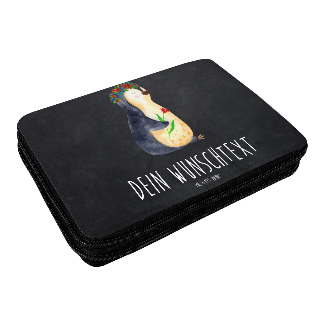 Personalisierte Federmappe Pinguin Blumenkranz Büro Stifte Etui, Motiv, Grundschule, Personalisierte Federmappe, Schülerin, Einschulung, Schule, Stiftemappe mit Namen, Federmäppchen mit Namen, Kind, PersonalisierteS Stifte Etui, Schüler, Geschenk, PersonalisierteS Federmäppchen, Stifterolle mit Namen, Federmappe mit Namen, Personalisierte Stiftetasche, Federmappe Einschulung, Personalisierte Stifterolle, Federmäppchen bedruckt, Kinder Federmappe, Bestückte Federmappe, Pinguin, Liebeskummer, Blumenkranz, Pinguine, Wünsche, Lebenslust, Universum, Lebensziele, Leben, Ziele, Geschenkidee, Motivation