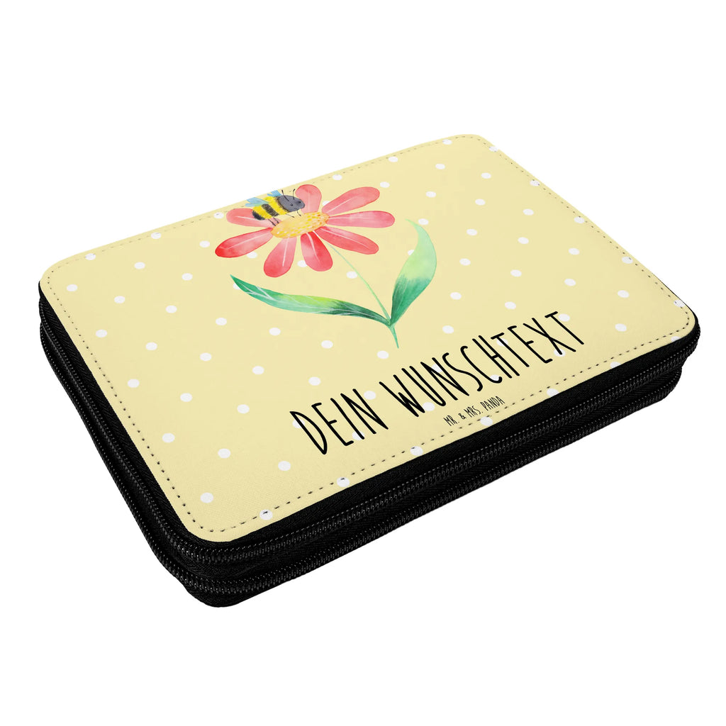 Personalisierte Federmappe Hummel Blume PersonalisierteS Stifte Etui, Stifterolle mit Namen, Federmappe mit Namen, Personalisierte Federmappe, Personalisierte Stiftetasche, PersonalisierteS Federmäppchen, Personalisierte Stifterolle, Stiftemappe mit Namen, Federmäppchen mit Namen, Lustige Sprüche, Tiere, Tiermotive, Gute Laune, Hummel, Biene, Blume, Flauschig, Feld, Hummeln, Wespe, Natur