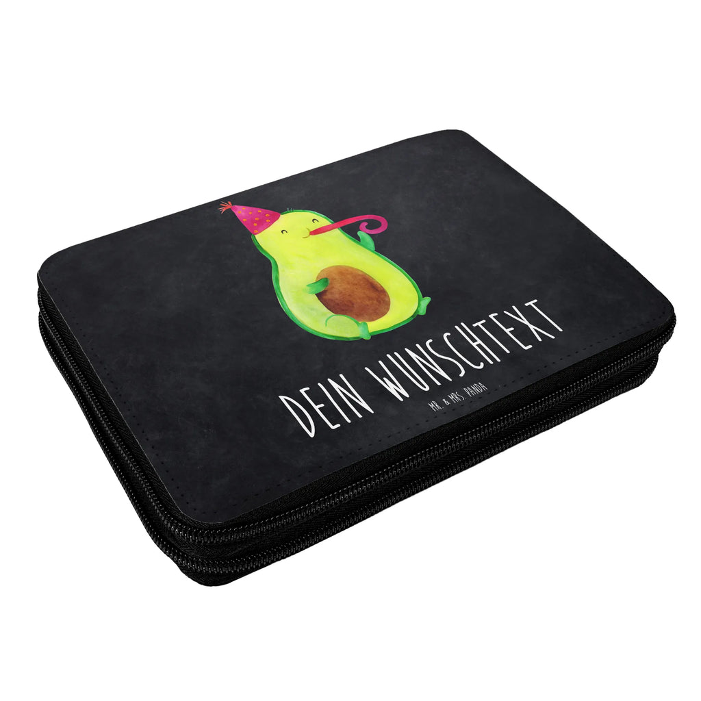 Personalisierte Federmappe Avocado Partyhupe Federmappe mit Namen, Personalisierte Federmappe, Stiftemappe mit Namen, PersonalisierteS Stifte Etui, PersonalisierteS Federmäppchen, Federmäppchen mit Namen, Personalisierte Stifterolle, Personalisierte Stiftetasche, Stifterolle mit Namen, Avocado, Veggie, Vegan, Gesund, Gute Laune, Party, Tröte, Fete, Geburtstag, Feierlichkeit, Feier