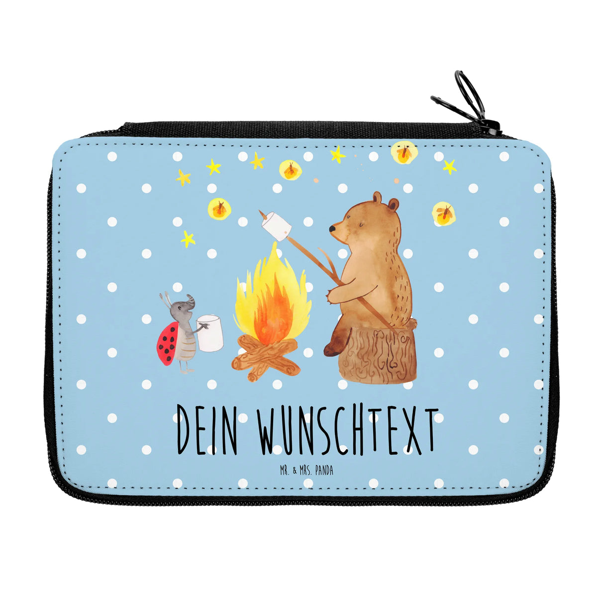 Personalisierte Federmappe Bär & Marienkäfer Lagerfeuer Federtasche mit Namen, Mäppchen mit Namen, Mäppchen mit Text, Federmappe mit Namen, Schlampermäppchen personalisiert, Personalisierte Stiftebox, Mäppchen mit Wunschname, Personalisierte Stifterolle, Federmäppchen personalisiert, Mäppchen personalisiert, Etui personalisiert, Stiftemappe mit Namen, Federmappe mit Wunschname, Stifterolle mit Namen, Personalisiertes Schulmäppchen, Federtasche personalisiert, Personalisierte Stiftetasche, Etui mit Namen, Stiftebox mit Namen, Schlampermäppchen mit Namen, Schulmäppchen mit Namen, Personalisierte Federtasche, Federmäppchen mit Wunschname, PersonalisierteS Federmäppchen, Faulenzer personalisiert, Federmappe personalisiert, Personalisiertes Schlampermäppchen, Personalisiertes Mäppchen, Stifteetui personalisiert, Schulmäppchen personalisiert, Personalisierte Federmappe, Faulenzer mit Namen, Federmäppchen mit Namen, PersonalisierteS Stifte Etui, Teddy, Bär, Teddybär, Lagerfeuer