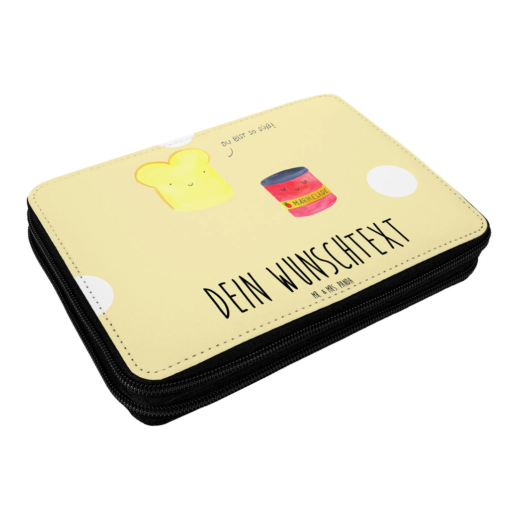 Personalisierte Federmappe Toast & Marmelade Federmappe mit Namen, Büro Stifte Etui, Einschulung, Kinder Federmappe, Kind, Personalisierte Stifterolle, Personalisierte Federmappe, Personalisierte Stiftetasche, Schule, Schülerin, Federmappe Einschulung, Schüler, Geschenk, Motiv, Stiftemappe mit Namen, PersonalisierteS Stifte Etui, Bestückte Federmappe, Federmäppchen bedruckt, Grundschule, Stifterolle mit Namen, Federmäppchen mit Namen, PersonalisierteS Federmäppchen, Tiermotive, Gute Laune, lustige Sprüche, Tiere, Marmelade, Brot, süße Postkarte, Dreamteam, Toast, Küche Spruch, Frühstück Einladung, Toastbrot, süß, Küche Deko