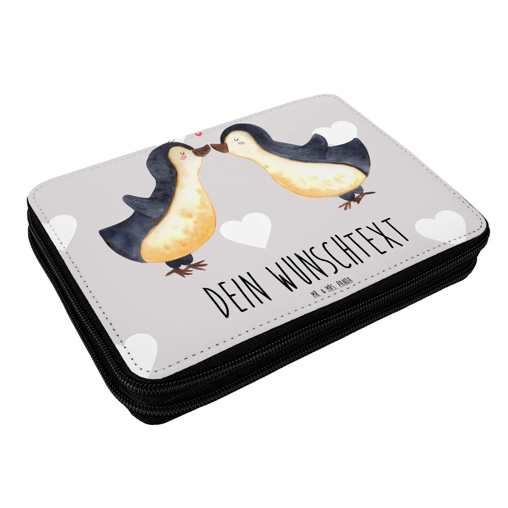 Personalisierte Federmappe Pinguin Liebe Geschenk, Stifterolle mit Namen, Federmäppchen mit Namen, Stiftemappe mit Namen, Bestückte Federmappe, Büro Stifte Etui, Kind, Kinder Federmappe, Grundschule, Personalisierte Stifterolle, Personalisierte Federmappe, Motiv, Federmäppchen bedruckt, Personalisierte Stiftetasche, Einschulung, PersonalisierteS Stifte Etui, Schülerin, Federmappe Einschulung, Federmappe mit Namen, Schüler, Schule, PersonalisierteS Federmäppchen, Liebe, Partner, Freund, Freundin, Ehemann, Ehefrau, Heiraten, Verlobung, Heiratsantrag, Liebesgeschenk, Jahrestag, Hocheitstag, Hochzeit, Gastgeschenk, Geschenkidee, Verlobte, Geschenk Freundin, Paar, Verlobter, Liebesspruch, Pinguin, Hochzeitstag, Geschenk Freund, Pinguine, Pinguin Liebe, Pinguin Paar, Liebesbeweis, Love, Geschenk Hochzeitstag, Pärchen. Liebespaar, Pinguinpaar