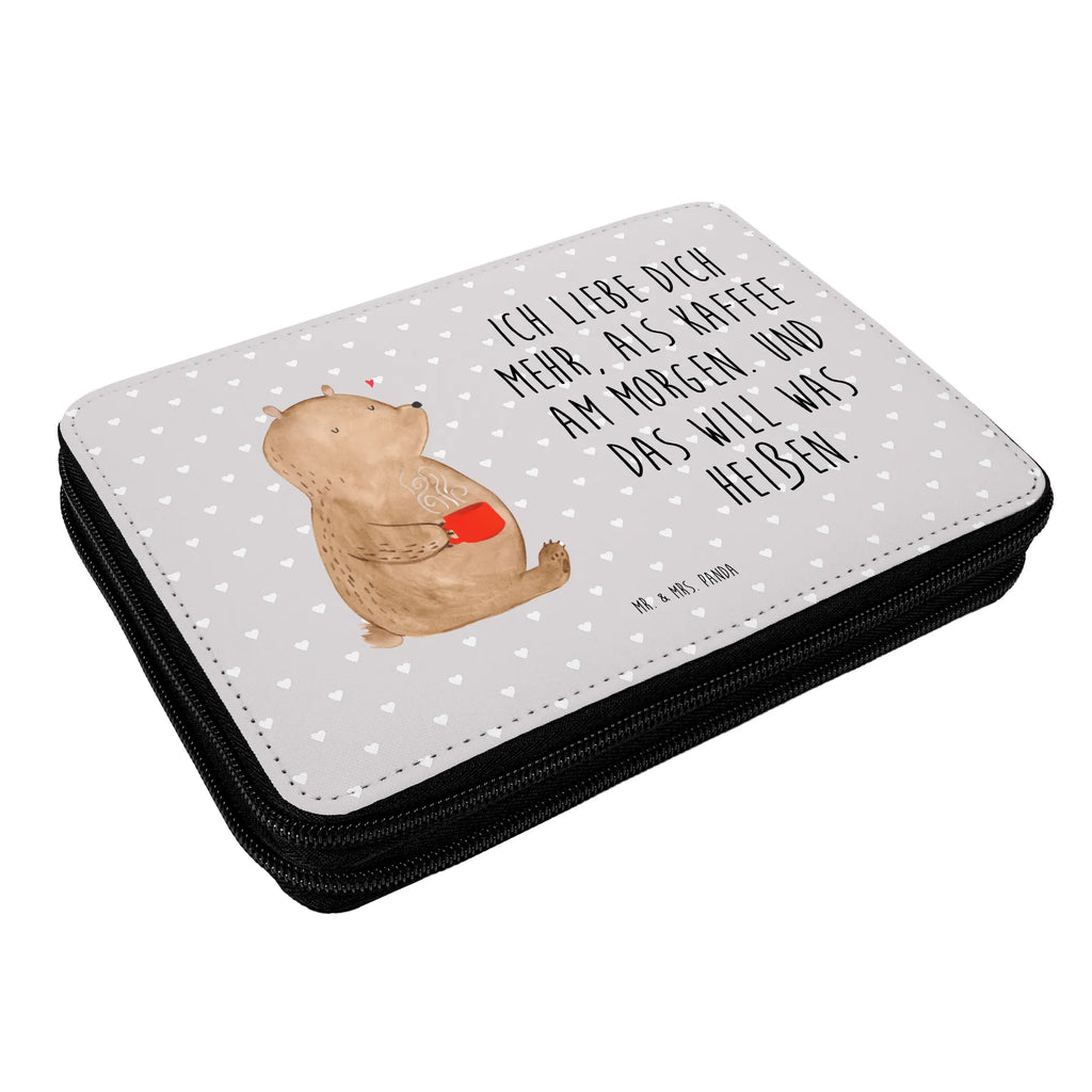 Federmappe Bär Morgenkaffee Stifte Etui, Schüler, Einschulung, Büro Stifte Etui, Geschenk, Grundschule, Kinder Federmappe, Federmappe, Federmäppchen, Motiv, Bestückte Federmappe, Federmäppchen bedruckt, Schule, Federmappe Einschulung, Kind, Stifterolle, Schülerin, Stiftetasche, Liebe, Partner, Freund, Freundin, Ehemann, Ehefrau, Heiraten, Verlobung, Heiratsantrag, Liebesgeschenk, Jahrestag, Hocheitstag, Geschenk für Frauen, Liebesbeweis, für Männer, Hochzeitstag, Geschenk für Partner, für Ehemann, Geschenk für Freundin, Mitbringsel, Valentinstag