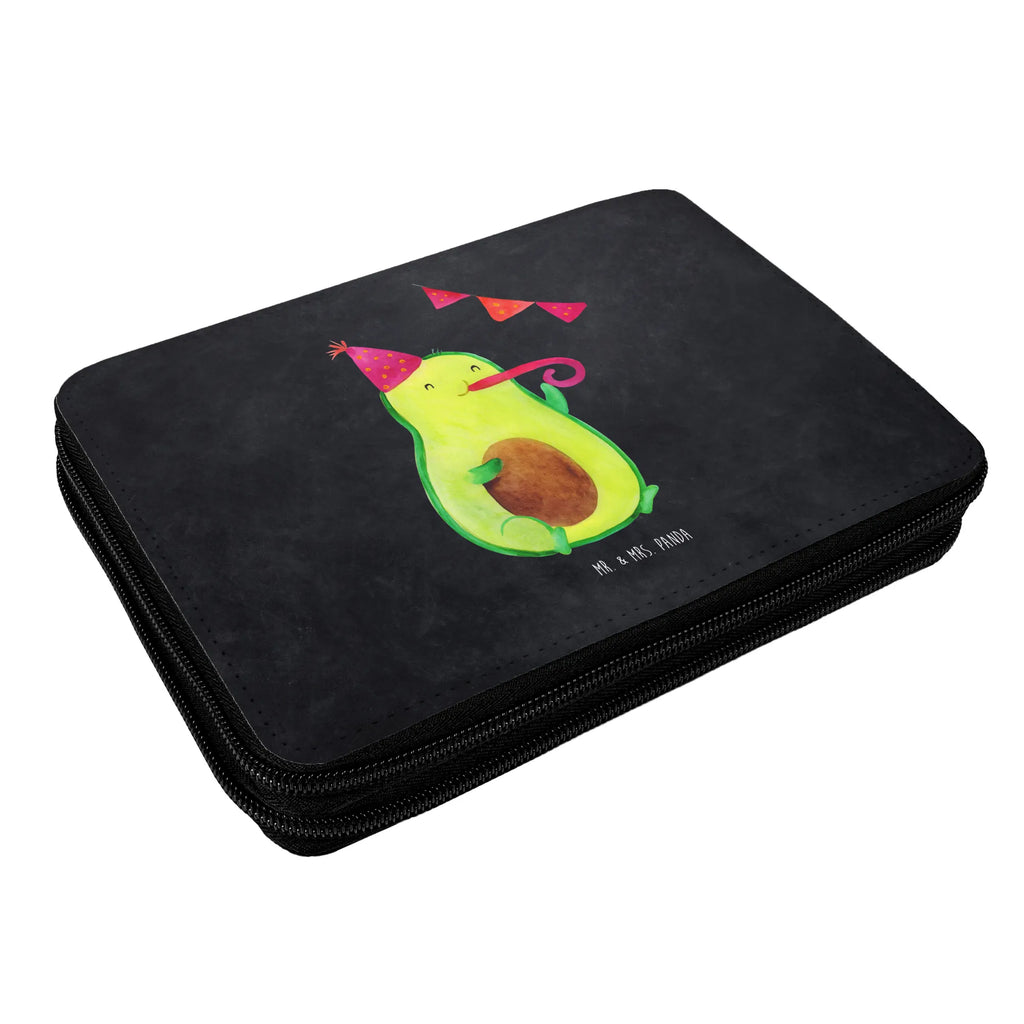Federmappe Avocado Birthday Stiftetasche, Mäppchen, Bleistift Etui, Schulmäppchen, Federmappe Set, Schreibmappe, Buntstiftmäppchen, Schlampermäppchen, Federtasche, Bleistiftetui, Schreibetui, Schuletui, Stifte Etui, Stiftemappe, Etui für Stifte, Farbstiftetui, Federmäppchen, Stiftebeutel, Zeichenetui, Stifteetui, Buntstiftetui, Schüleretui, Malmappe, Veggie, Avocado, Vegan, Gesund