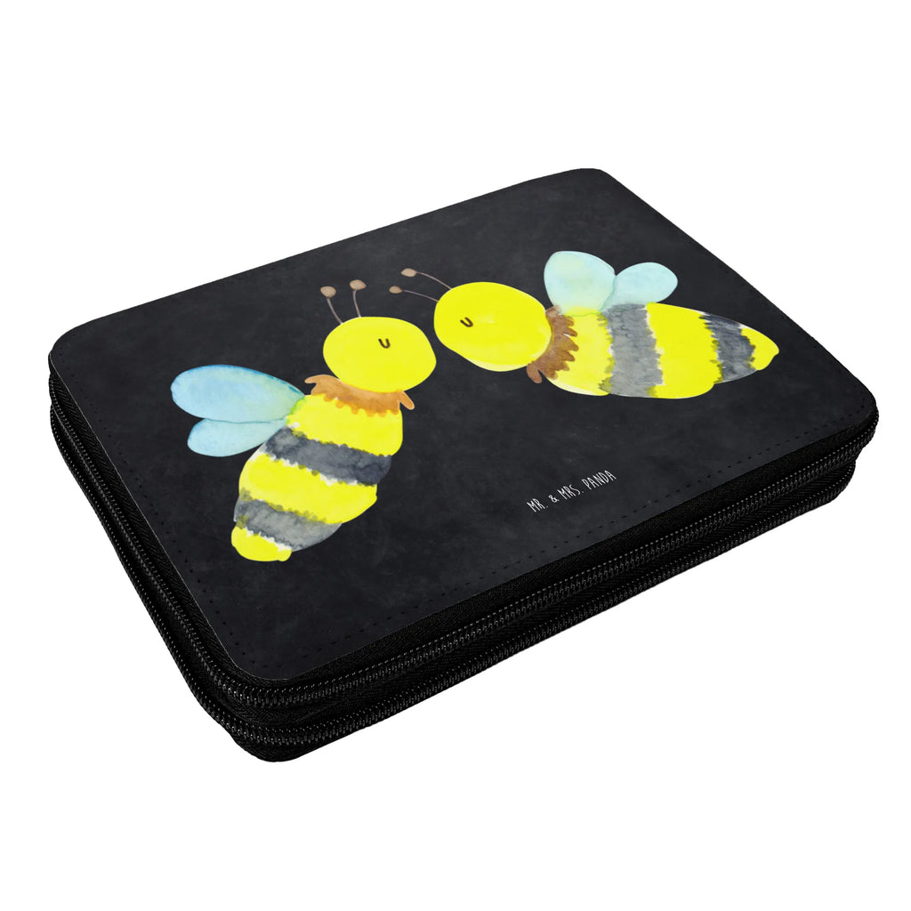 Leather folder bee Love Bleistift Etui, Mäppchen, Schlampermäppchen, Schüleretui, Bleistiftetui, Zeichenetui, Stifteetui, Buntstiftmäppchen, Federmäppchen, Buntstiftetui, Schreibmappe, Malmappe, Schreibetui, Stiftebeutel, Stifte Etui, Stiftemappe, Schulmäppchen, Farbstiftetui, Schuletui, Etui für Stifte, Federmappe Set, Federtasche, Stiftetasche, Wespe, Biene, Hummel