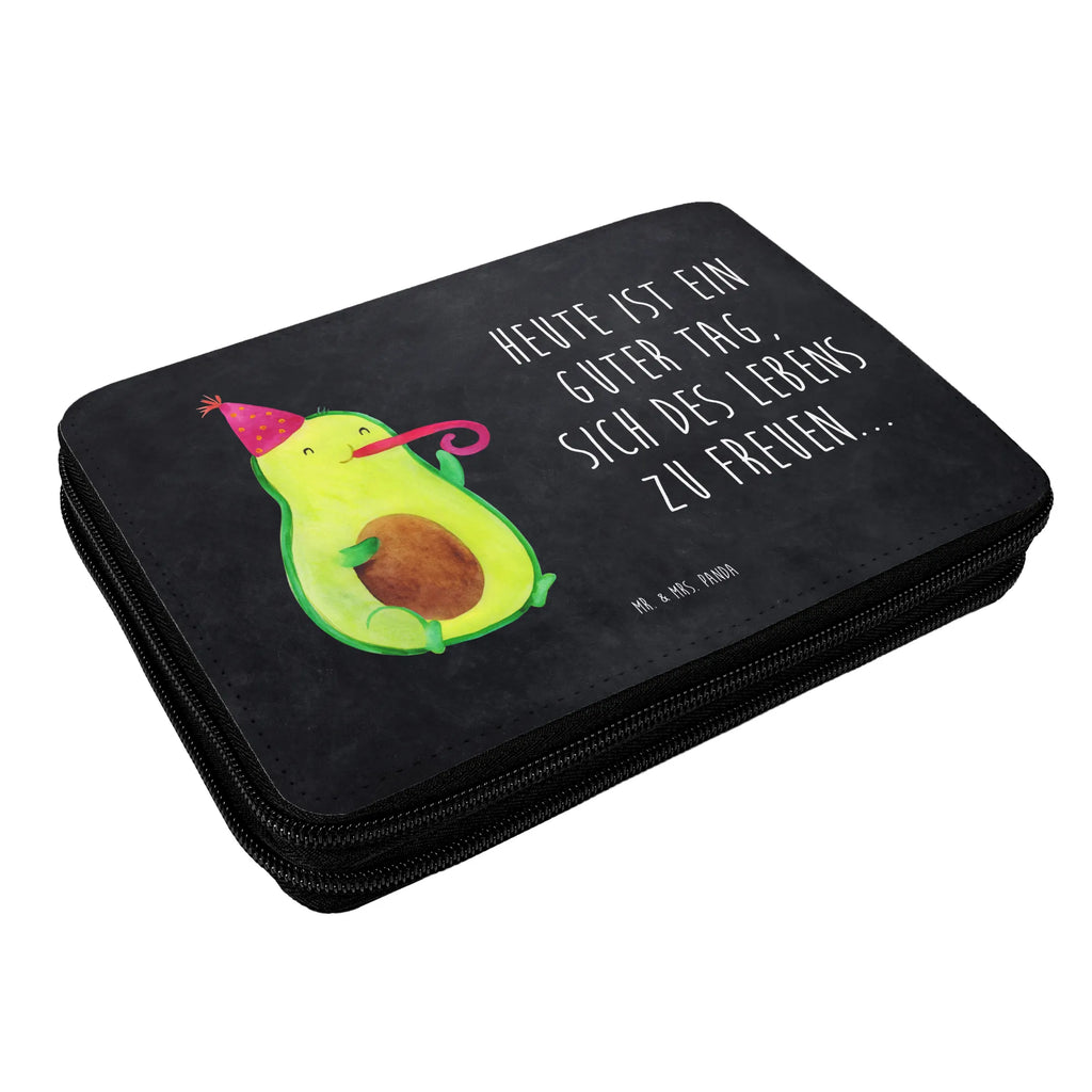 Leather folder avocado Celebration Federmappe Set, Stiftetasche, Stiftemappe, Schüleretui, Zeichenetui, Federmäppchen, Schuletui, Malmappe, Etui für Stifte, Schulmäppchen, Mäppchen, Schreibmappe, Stifteetui, Stiftebeutel, Federtasche, Buntstiftetui, Stifte Etui, Buntstiftmäppchen, Bleistift Etui, Farbstiftetui, Schreibetui, Bleistiftetui, Schlampermäppchen, Veggie, Avocado, Vegan, Gesund, Tröte, Party, Geburtstag, Fete, Gute Laune, Feierlichkeit, Feier