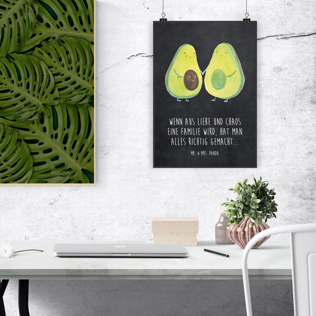 Plakat Awokado para Wandposter, Wanddekoration, Wanddeko Bild, Mr. & Mrs. Panda Poster, Handgemaltes Poster, Designposter, Raumdekoration, Wanddeko, Kinderposter, Poster, Küchenposter, Kunstdruck, Bild, Posterdruck, Avocado, Veggie, Vegan, Gesund, Babyshower, Babyparty, Avocuddle, Familie, Kinder, Hochzeit, Schwangerschaft, Avocados, Liebe, Geburt