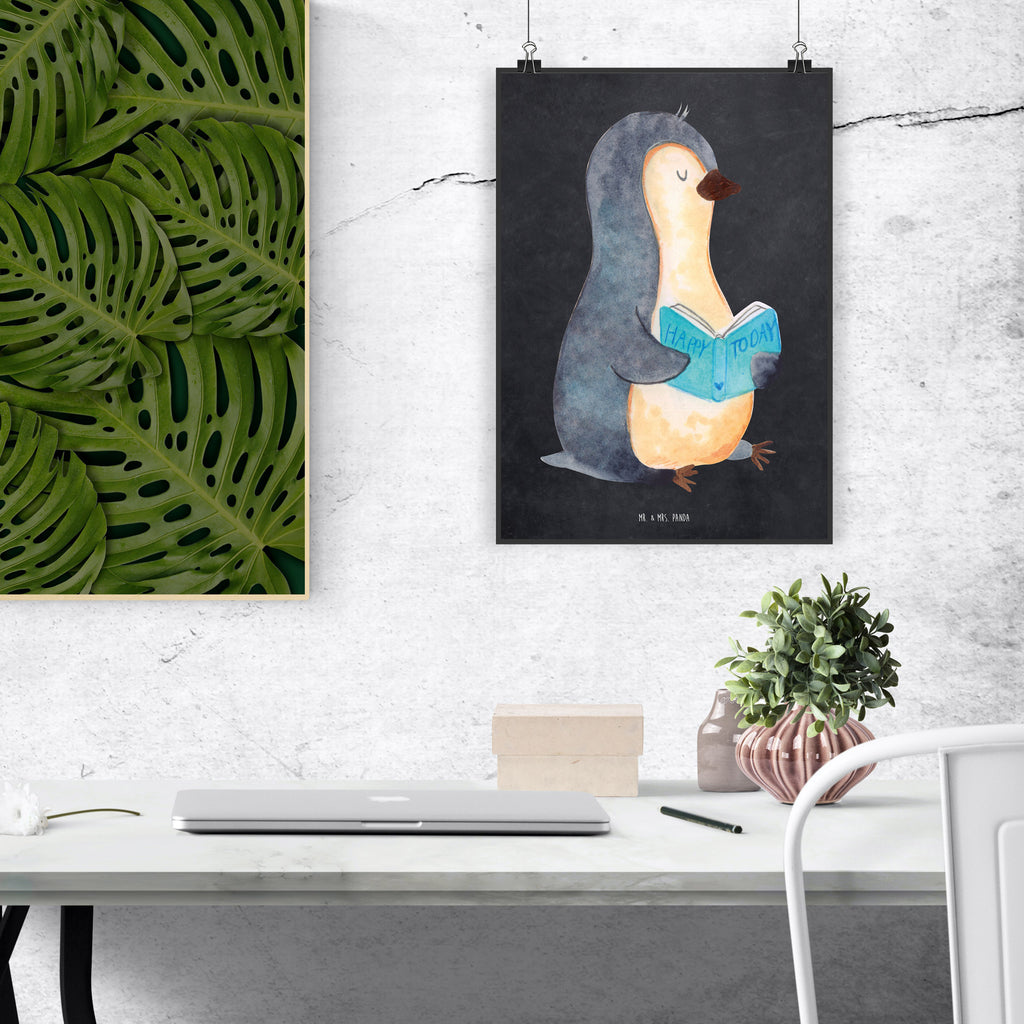 Poster Penguin A book Wandposter, Handgemaltes Poster, Wanddeko Bild, Mr. & Mrs. Panda Poster, Designposter, Wanddekoration, Küchenposter, Wanddeko, Kunstdruck, Bild, Posterdruck, Raumdekoration, Poster, Kinderposter, Pinguin, Ferien, Faulenzen, Urlaub, Buch, Freizeit, Pinguine, Lesen, Nichtstun, Bücherwurm