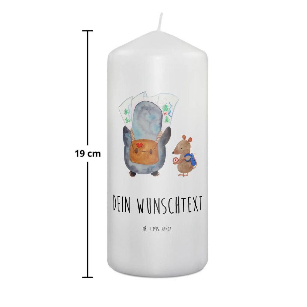 Personalised candle Penguin & Mouse Hiker Outdoor-Kerze Mit Namensgravur, Tischkerze Mit Namensdruck, Schwimmkerze Mit Namen, Glas-Kerze Mit Wunschname, Sojawachskerze Mit Namensdruck, Kerze Mit Prägung Und Wunschname, Kerze Mit Spruch Und Namen, Streukerze Mit Namensdruck, Bienenwachskerze Mit Wunschname, Gastgeschenk Kerze Mit Namen, Gedenkkerze Mit Namen, Kerzen-Set Mit Namensgravur, Grabkerze Mit Namensgravur, Kerze Für Hochzeit Mit Namensgravur, Tafelkerze Mit Wunschname, Gartenkerze Mit Namen, Kerze Mit Namen, LED-Kerze Mit Wunschname, Weihnachtskerze Mit Namensgravur, Stabkerze Mit Gravur, Handgemachte Kerze Mit Wunschname, Teelicht Mit Namensdruck, Taufekerze Mit Namensgravur, Firmungskerze Mit Wunschname, Andachtskerze Mit Namensgravur, Kerze Für Geburtstag Mit Wunschname, Laternenkerze Mit Namensdruck, Duftkerze Mit Namen, Personalisierte Kerze, Metall-Kerze Mit Namensgravur, Kommunionkerze Mit Namen, Stearinkerze Mit Gravur, Stumpenkerze Mit Namensgravur, Bio-Kerze Mit Wunschname, Trauerkerze Mit Namen, Adventskerze Mit Wunschname, Handgegossene Kerze Mit Namen, Holz-Kerze Mit Namen, Fair-Trade-Kerze Mit Namensgravur, Osterkerze Mit Namen, Votivkerze Mit Wunschname, Blockkerze Mit Namensdruck, Pinguin, Wanderlust, Abenteurer, Abenteuer, Wandern, Roadtrip, Pinguine, Ausflug
