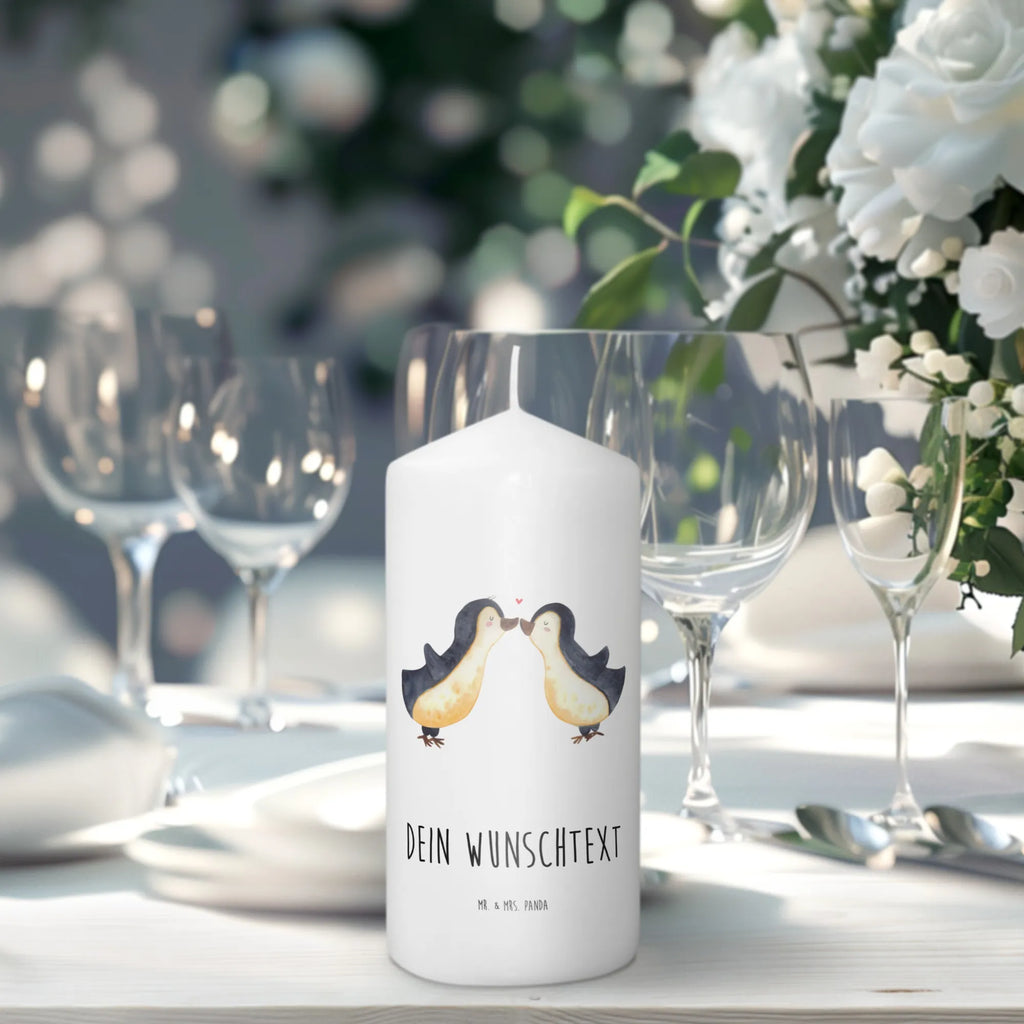 Personalisierte Kerze Pinguine Kuss Tafelkerze Mit Wunschname, Stearinkerze Mit Gravur, Kerze Mit Prägung Und Wunschname, Gartenkerze Mit Namen, Kerze Mit Namen, Schwimmkerze Mit Namen, Trauerkerze Mit Namen, Taufekerze Mit Namensgravur, Kerze Mit Spruch Und Namen, LED-Kerze Mit Wunschname, Teelicht Mit Namensdruck, Bienenwachskerze Mit Wunschname, Gedenkkerze Mit Namen, Stabkerze Mit Gravur, Kerze Für Hochzeit Mit Namensgravur, Kommunionkerze Mit Namen, Glas-Kerze Mit Wunschname, Tischkerze Mit Namensdruck, Blockkerze Mit Namensdruck, Kerzen-Set Mit Namensgravur, Sojawachskerze Mit Namensdruck, Stumpenkerze Mit Namensgravur, Adventskerze Mit Wunschname, Handgegossene Kerze Mit Namen, Outdoor-Kerze Mit Namensgravur, Fair-Trade-Kerze Mit Namensgravur, Duftkerze Mit Namen, Andachtskerze Mit Namensgravur, Holz-Kerze Mit Namen, Weihnachtskerze Mit Namensgravur, Gastgeschenk Kerze Mit Namen, Personalisierte Kerze, Kerze Für Geburtstag Mit Wunschname, Firmungskerze Mit Wunschname, Metall-Kerze Mit Namensgravur, Votivkerze Mit Wunschname, Laternenkerze Mit Namensdruck, Osterkerze Mit Namen, Handgemachte Kerze Mit Wunschname, Streukerze Mit Namensdruck, Grabkerze Mit Namensgravur, Bio-Kerze Mit Wunschname, Freundin, Freund, Liebe, Liebesgeschenk, Jahrestag, Verlobung, Partner, Ehemann, Ehefrau, Heiraten, Heiratsantrag, Hocheitstag, für Ehemann, Liebesbeweis, Geschenk für Freundin, Geschenk für Partner, Valentinstag, Hochzeitstag, Mitbringsel, für Männer, Geschenk für Frauen