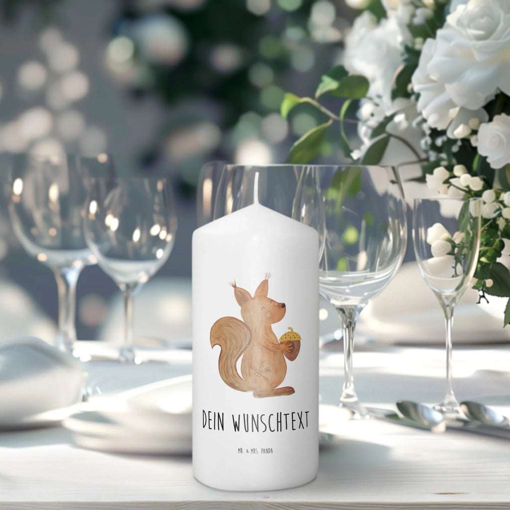 Personalisierte Kerze Eichhörnchen Weihnachten Adventskerze Mit Wunschname, Handgemachte Kerze Mit Wunschname, Kerze Für Hochzeit Mit Namensgravur, Kerzen-Set Mit Namensgravur, Bio-Kerze Mit Wunschname, Votivkerze Mit Wunschname, Fair-Trade-Kerze Mit Namensgravur, Taufekerze Mit Namensgravur, Metall-Kerze Mit Namensgravur, Blockkerze Mit Namensdruck, Kerze Mit Spruch Und Namen, Kerze Für Geburtstag Mit Wunschname, Personalisierte Kerze, Stearinkerze Mit Gravur, Grabkerze Mit Namensgravur, Glas-Kerze Mit Wunschname, Streukerze Mit Namensdruck, Tafelkerze Mit Wunschname, Bienenwachskerze Mit Wunschname, Gastgeschenk Kerze Mit Namen, Stumpenkerze Mit Namensgravur, Weihnachtskerze Mit Namensgravur, Schwimmkerze Mit Namen, Sojawachskerze Mit Namensdruck, Holz-Kerze Mit Namen, Laternenkerze Mit Namensdruck, Stabkerze Mit Gravur, Trauerkerze Mit Namen, Outdoor-Kerze Mit Namensgravur, Kerze Mit Namen, LED-Kerze Mit Wunschname, Gedenkkerze Mit Namen, Andachtskerze Mit Namensgravur, Gartenkerze Mit Namen, Kommunionkerze Mit Namen, Duftkerze Mit Namen, Osterkerze Mit Namen, Handgegossene Kerze Mit Namen, Kerze Mit Prägung Und Wunschname, Teelicht Mit Namensdruck, Tischkerze Mit Namensdruck, Firmungskerze Mit Wunschname, Winter, Weihnachten, Weihnachtsdeko, Nikolaus, Advent, Heiligabend, Wintermotiv, Weihnachtsgruß, Neujahr, Weihnachtsmotiv, Guten Rutsch, Frohe Weihnachten, Frohes neues Jahr, Vogel