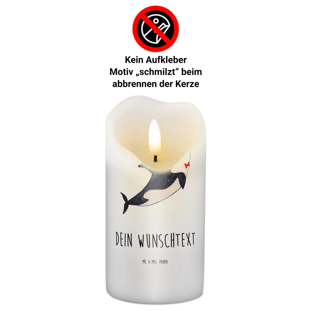 Personalisierte Kerze Orca Zylinder Streukerze Mit Namensdruck, Kerzen-Set Mit Namensgravur, Handgegossene Kerze Mit Namen, Adventskerze Mit Wunschname, Kerze Mit Namen, Holz-Kerze Mit Namen, Gartenkerze Mit Namen, Osterkerze Mit Namen, Trauerkerze Mit Namen, Votivkerze Mit Wunschname, Gastgeschenk Kerze Mit Namen, Taufekerze Mit Namensgravur, Kerze Für Hochzeit Mit Namensgravur, Schwimmkerze Mit Namen, Andachtskerze Mit Namensgravur, Glas-Kerze Mit Wunschname, Kerze Für Geburtstag Mit Wunschname, Fair-Trade-Kerze Mit Namensgravur, Stumpenkerze Mit Namensgravur, LED-Kerze Mit Wunschname, Outdoor-Kerze Mit Namensgravur, Bienenwachskerze Mit Wunschname, Kommunionkerze Mit Namen, Stabkerze Mit Gravur, Stearinkerze Mit Gravur, Kerze Mit Spruch Und Namen, Teelicht Mit Namensdruck, Sojawachskerze Mit Namensdruck, Kerze Mit Prägung Und Wunschname, Firmungskerze Mit Wunschname, Gedenkkerze Mit Namen, Tischkerze Mit Namensdruck, Grabkerze Mit Namensgravur, Personalisierte Kerze, Blockkerze Mit Namensdruck, Duftkerze Mit Namen, Handgemachte Kerze Mit Wunschname, Tafelkerze Mit Wunschname, Metall-Kerze Mit Namensgravur, Bio-Kerze Mit Wunschname, Weihnachtskerze Mit Namensgravur, Laternenkerze Mit Namensdruck, Meerestiere, Meer, Urlaub, Fest, Konfetti, Orca, Feier, Glitter, Glückwunsch, Geburtstag, Fete, Glitzer, Narwal