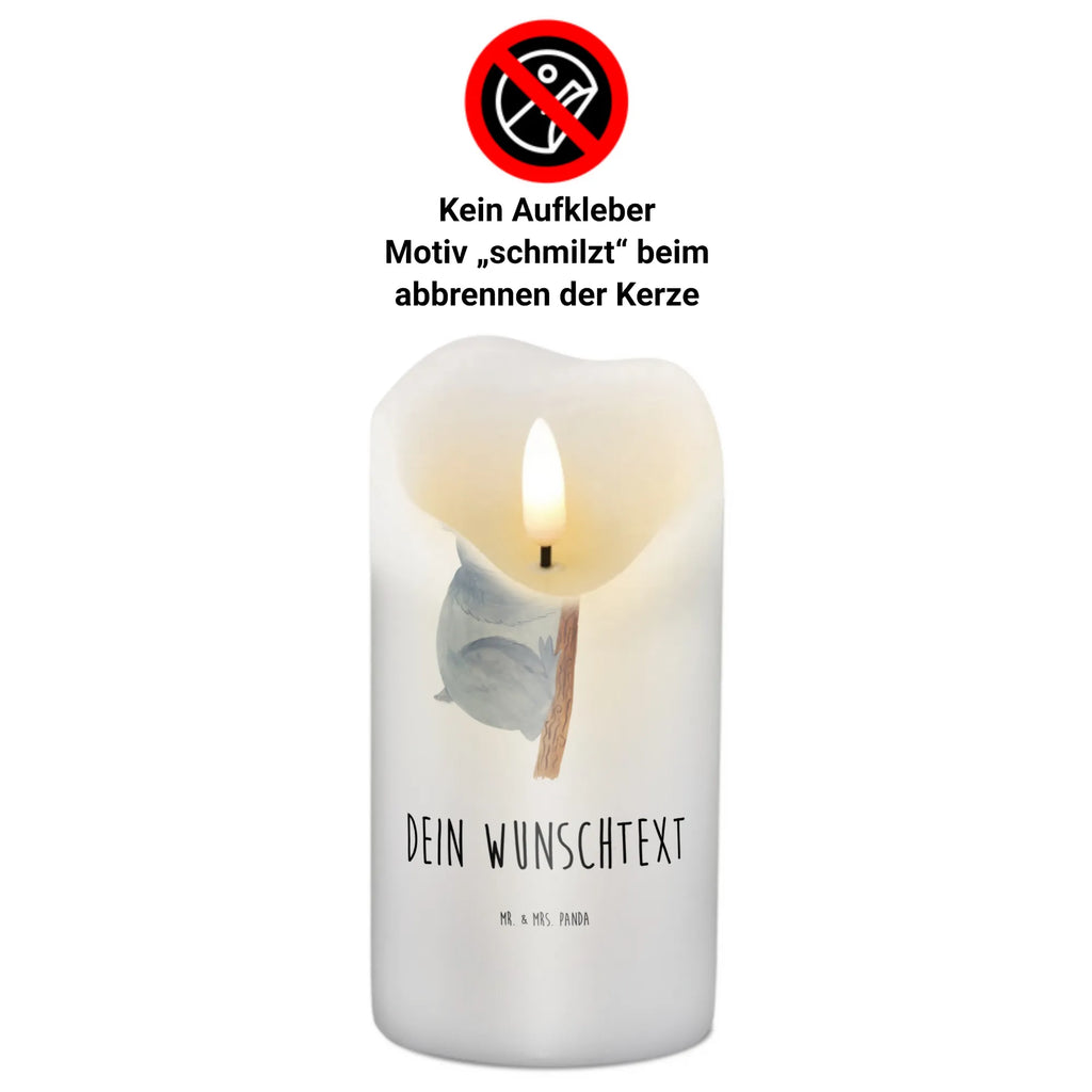 Personalised candle koala Bienenwachskerze Mit Wunschname, Osterkerze Mit Namen, Taufekerze Mit Namensgravur, LED-Kerze Mit Wunschname, Kerze Für Geburtstag Mit Wunschname, Glas-Kerze Mit Wunschname, Kommunionkerze Mit Namen, Gastgeschenk Kerze Mit Namen, Duftkerze Mit Namen, Teelicht Mit Namensdruck, Kerze Mit Spruch Und Namen, Adventskerze Mit Wunschname, Andachtskerze Mit Namensgravur, Weihnachtskerze Mit Namensgravur, Laternenkerze Mit Namensdruck, Blockkerze Mit Namensdruck, Tischkerze Mit Namensdruck, Personalisierte Kerze, Metall-Kerze Mit Namensgravur, Schwimmkerze Mit Namen, Kerzen-Set Mit Namensgravur, Handgemachte Kerze Mit Wunschname, Stabkerze Mit Gravur, Kerze Mit Namen, Firmungskerze Mit Wunschname, Bio-Kerze Mit Wunschname, Gartenkerze Mit Namen, Kerze Für Hochzeit Mit Namensgravur, Tafelkerze Mit Wunschname, Grabkerze Mit Namensgravur, Votivkerze Mit Wunschname, Fair-Trade-Kerze Mit Namensgravur, Holz-Kerze Mit Namen, Kerze Mit Prägung Und Wunschname, Trauerkerze Mit Namen, Handgegossene Kerze Mit Namen, Gedenkkerze Mit Namen, Stumpenkerze Mit Namensgravur, Sojawachskerze Mit Namensdruck, Stearinkerze Mit Gravur, Streukerze Mit Namensdruck, Outdoor-Kerze Mit Namensgravur, Lustige Sprüche, Tiere, Tiermotive, Gute Laune, Schlafzimmer, Koala, Traumland, Traum, Träumen, Bär, schlafen, Koalabär