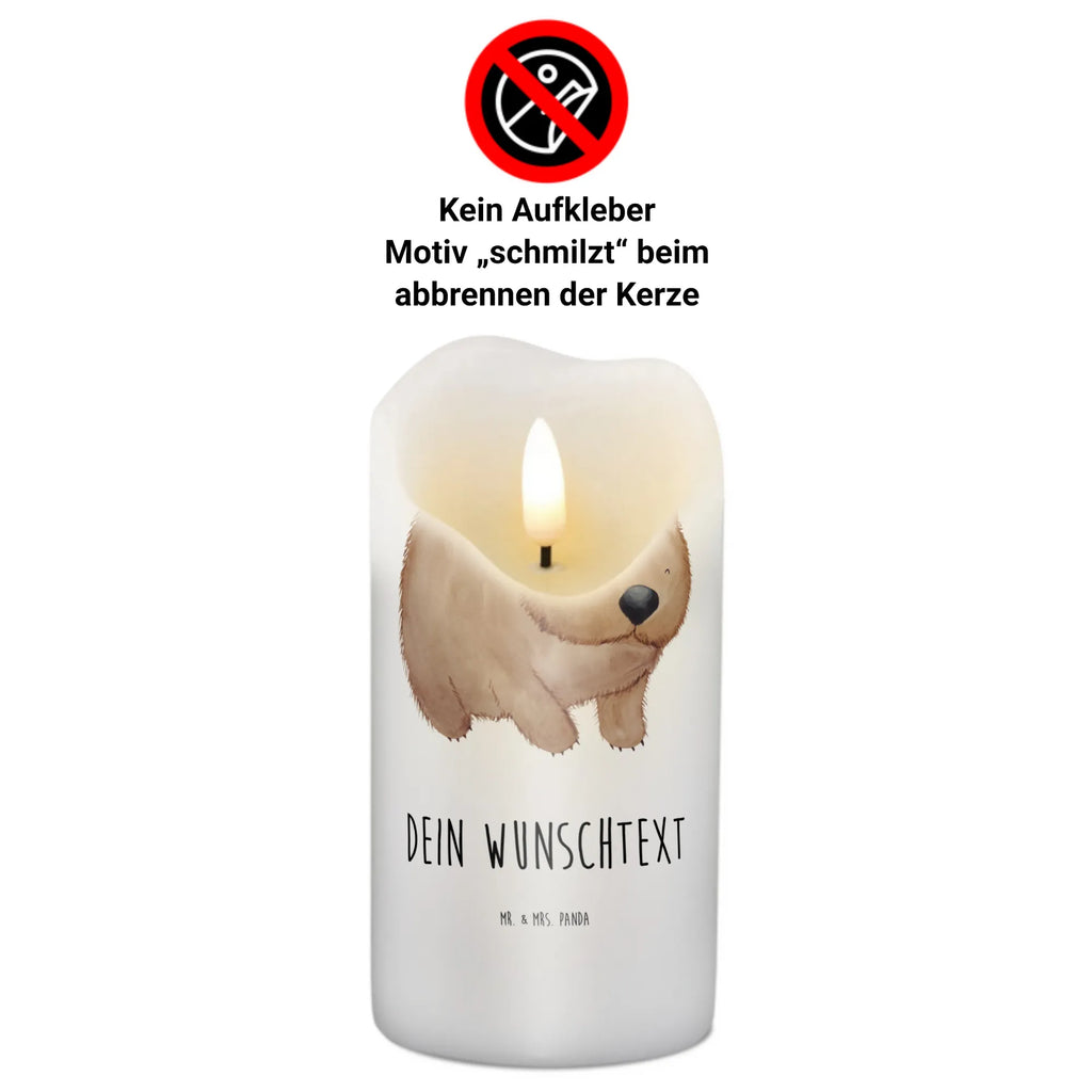 Personalisierte Kerze Wombat Kerze Mit Namen, Fair-Trade-Kerze Mit Namensgravur, Stearinkerze Mit Gravur, Osterkerze Mit Namen, Stumpenkerze Mit Namensgravur, Gedenkkerze Mit Namen, Kerzen-Set Mit Namensgravur, Andachtskerze Mit Namensgravur, Taufekerze Mit Namensgravur, Weihnachtskerze Mit Namensgravur, Kerze Mit Prägung Und Wunschname, Grabkerze Mit Namensgravur, Kommunionkerze Mit Namen, Trauerkerze Mit Namen, Sojawachskerze Mit Namensdruck, Streukerze Mit Namensdruck, Schwimmkerze Mit Namen, Outdoor-Kerze Mit Namensgravur, Personalisierte Kerze, Handgegossene Kerze Mit Namen, Glas-Kerze Mit Wunschname, Adventskerze Mit Wunschname, Votivkerze Mit Wunschname, Kerze Mit Spruch Und Namen, Kerze Für Geburtstag Mit Wunschname, Bienenwachskerze Mit Wunschname, Firmungskerze Mit Wunschname, Gartenkerze Mit Namen, Blockkerze Mit Namensdruck, Metall-Kerze Mit Namensgravur, Stabkerze Mit Gravur, Bio-Kerze Mit Wunschname, Laternenkerze Mit Namensdruck, Duftkerze Mit Namen, Handgemachte Kerze Mit Wunschname, Tischkerze Mit Namensdruck, Gastgeschenk Kerze Mit Namen, LED-Kerze Mit Wunschname, Holz-Kerze Mit Namen, Tafelkerze Mit Wunschname, Kerze Für Hochzeit Mit Namensgravur, Teelicht Mit Namensdruck, Tiermotive, Gute Laune, lustige Sprüche, Tiere, Motivation, Australien, Das Leben ist schön, Spruch, Wombat
