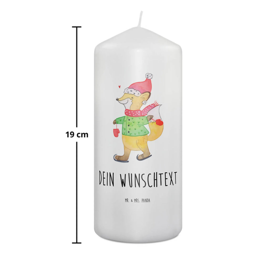 Personalisierte Kerze Fuchs  Schlittschuhe Outdoor-Kerze Mit Namensgravur, Laternenkerze Mit Namensdruck, Andachtskerze Mit Namensgravur, Duftkerze Mit Namen, Gedenkkerze Mit Namen, Bienenwachskerze Mit Wunschname, Kerze Mit Namen, Firmungskerze Mit Wunschname, Kerze Mit Spruch Und Namen, Handgegossene Kerze Mit Namen, Tafelkerze Mit Wunschname, Tischkerze Mit Namensdruck, Fair-Trade-Kerze Mit Namensgravur, Schwimmkerze Mit Namen, Votivkerze Mit Wunschname, Teelicht Mit Namensdruck, Bio-Kerze Mit Wunschname, LED-Kerze Mit Wunschname, Personalisierte Kerze, Glas-Kerze Mit Wunschname, Kommunionkerze Mit Namen, Stabkerze Mit Gravur, Metall-Kerze Mit Namensgravur, Adventskerze Mit Wunschname, Holz-Kerze Mit Namen, Weihnachtskerze Mit Namensgravur, Kerze Für Geburtstag Mit Wunschname, Gastgeschenk Kerze Mit Namen, Kerze Mit Prägung Und Wunschname, Handgemachte Kerze Mit Wunschname, Sojawachskerze Mit Namensdruck, Stumpenkerze Mit Namensgravur, Kerzen-Set Mit Namensgravur, Stearinkerze Mit Gravur, Streukerze Mit Namensdruck, Kerze Für Hochzeit Mit Namensgravur, Trauerkerze Mit Namen, Taufekerze Mit Namensgravur, Grabkerze Mit Namensgravur, Blockkerze Mit Namensdruck, Osterkerze Mit Namen, Gartenkerze Mit Namen, Winter, Weihnachten, Weihnachtsdeko, Nikolaus, Advent, Heiligabend, Wintermotiv, Weihnachtsmann, Weihnachtsbaum, Weihnachtstage, Weihnachtszeit, Tannenbaum