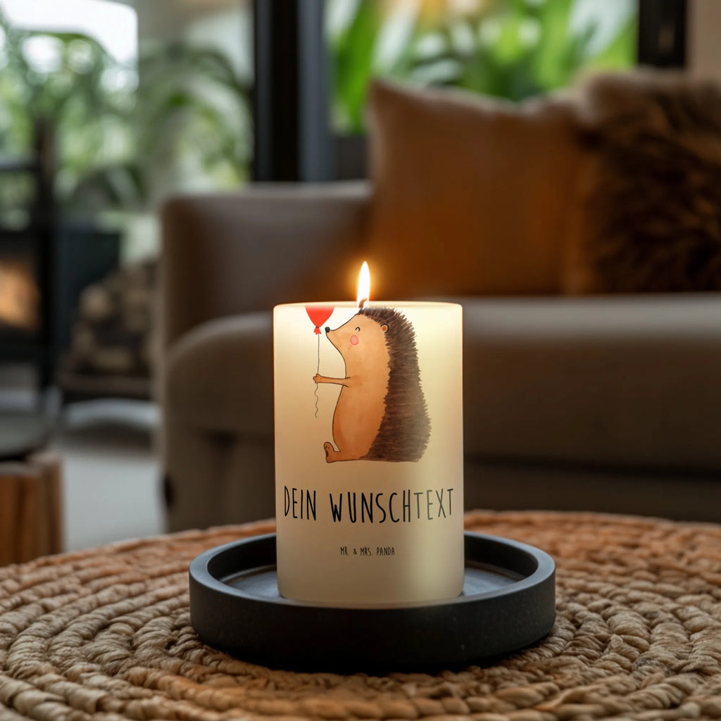 Personalisierte Kerze Igel Luftballon Gastgeschenk Kerze Mit Namen, Teelicht Mit Namensdruck, Grabkerze Mit Namensgravur, Handgemachte Kerze Mit Wunschname, Kerze Mit Prägung Und Wunschname, Bio-Kerze Mit Wunschname, Trauerkerze Mit Namen, Fair-Trade-Kerze Mit Namensgravur, Adventskerze Mit Wunschname, Weihnachtskerze Mit Namensgravur, Stearinkerze Mit Gravur, Andachtskerze Mit Namensgravur, Kerze Mit Spruch Und Namen, Streukerze Mit Namensdruck, Osterkerze Mit Namen, Votivkerze Mit Wunschname, Tischkerze Mit Namensdruck, Holz-Kerze Mit Namen, Firmungskerze Mit Wunschname, Schwimmkerze Mit Namen, Bienenwachskerze Mit Wunschname, Kerzen-Set Mit Namensgravur, LED-Kerze Mit Wunschname, Metall-Kerze Mit Namensgravur, Kerze Für Geburtstag Mit Wunschname, Glas-Kerze Mit Wunschname, Gedenkkerze Mit Namen, Sojawachskerze Mit Namensdruck, Handgegossene Kerze Mit Namen, Kerze Mit Namen, Stumpenkerze Mit Namensgravur, Tafelkerze Mit Wunschname, Kommunionkerze Mit Namen, Blockkerze Mit Namensdruck, Kerze Für Hochzeit Mit Namensgravur, Personalisierte Kerze, Gartenkerze Mit Namen, Outdoor-Kerze Mit Namensgravur, Laternenkerze Mit Namensdruck, Taufekerze Mit Namensgravur, Stabkerze Mit Gravur, Duftkerze Mit Namen, Tiermotive, Gute Laune, lustige Sprüche, Tiere, Herzlichen Glückwunsch, Happy Birthday, Glückwunsch, Ballon, Geburtstagskind, Geburtstag, Igel