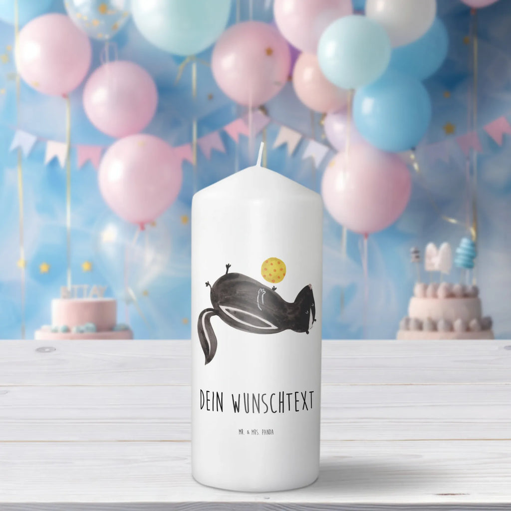 Personalised candle skunk ball Bienenwachskerze Mit Wunschname, Kerze Mit Spruch Und Namen, Bio-Kerze Mit Wunschname, Kommunionkerze Mit Namen, Kerze Für Hochzeit Mit Namensgravur, Taufekerze Mit Namensgravur, Duftkerze Mit Namen, Personalisierte Kerze, Trauerkerze Mit Namen, Kerzen-Set Mit Namensgravur, Firmungskerze Mit Wunschname, Grabkerze Mit Namensgravur, Gastgeschenk Kerze Mit Namen, Blockkerze Mit Namensdruck, Andachtskerze Mit Namensgravur, Kerze Mit Namen, Streukerze Mit Namensdruck, Laternenkerze Mit Namensdruck, Votivkerze Mit Wunschname, Glas-Kerze Mit Wunschname, Stearinkerze Mit Gravur, Stumpenkerze Mit Namensgravur, Holz-Kerze Mit Namen, Gartenkerze Mit Namen, Kerze Für Geburtstag Mit Wunschname, Osterkerze Mit Namen, Fair-Trade-Kerze Mit Namensgravur, Tafelkerze Mit Wunschname, Handgemachte Kerze Mit Wunschname, Adventskerze Mit Wunschname, Schwimmkerze Mit Namen, Stabkerze Mit Gravur, Outdoor-Kerze Mit Namensgravur, Metall-Kerze Mit Namensgravur, Weihnachtskerze Mit Namensgravur, Sojawachskerze Mit Namensdruck, Gedenkkerze Mit Namen, Teelicht Mit Namensdruck, Handgegossene Kerze Mit Namen, LED-Kerze Mit Wunschname, Tischkerze Mit Namensdruck, Kerze Mit Prägung Und Wunschname, Stinktier, Skunk, Stinker, Weisheit, Stinki, Raubtier, Verspielt, Wildtier