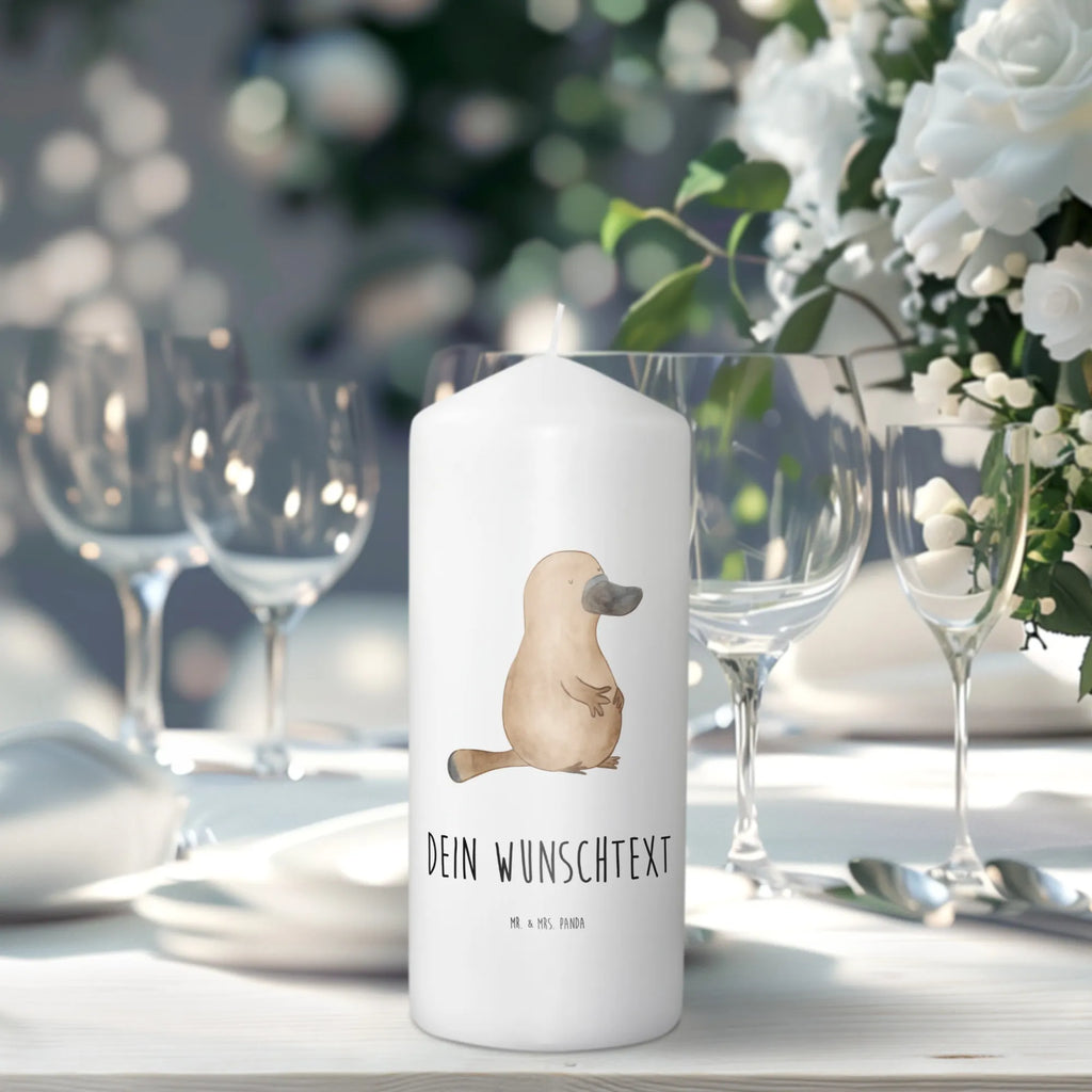 Personalised candle platypus courage Schwimmkerze Mit Namen, Laternenkerze Mit Namensdruck, Andachtskerze Mit Namensgravur, Grabkerze Mit Namensgravur, Adventskerze Mit Wunschname, Gedenkkerze Mit Namen, Duftkerze Mit Namen, Weihnachtskerze Mit Namensgravur, Teelicht Mit Namensdruck, Kerze Mit Namen, Gartenkerze Mit Namen, Trauerkerze Mit Namen, Tischkerze Mit Namensdruck, Firmungskerze Mit Wunschname, Kerze Für Hochzeit Mit Namensgravur, Taufekerze Mit Namensgravur, Bio-Kerze Mit Wunschname, Tafelkerze Mit Wunschname, Kommunionkerze Mit Namen, Kerzen-Set Mit Namensgravur, Osterkerze Mit Namen, Blockkerze Mit Namensdruck, Stearinkerze Mit Gravur, Kerze Mit Spruch Und Namen, Handgegossene Kerze Mit Namen, Kerze Mit Prägung Und Wunschname, Glas-Kerze Mit Wunschname, Handgemachte Kerze Mit Wunschname, Sojawachskerze Mit Namensdruck, Streukerze Mit Namensdruck, Metall-Kerze Mit Namensgravur, Kerze Für Geburtstag Mit Wunschname, Fair-Trade-Kerze Mit Namensgravur, Stumpenkerze Mit Namensgravur, Votivkerze Mit Wunschname, Personalisierte Kerze, Outdoor-Kerze Mit Namensgravur, Gastgeschenk Kerze Mit Namen, Bienenwachskerze Mit Wunschname, LED-Kerze Mit Wunschname, Stabkerze Mit Gravur, Holz-Kerze Mit Namen, Meer, Urlaub, Meerestiere, Training, Neuanfang, Schnabeltier, mutig, Motivation, Neustart, Lebensweisheit, Raodtrip, Weltreise, Schnabeltiere, Büro, Arbeit, Mut