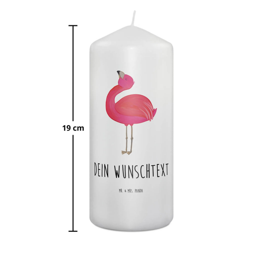 Personalizowana świeca Flamingo Duma Osterkerze Mit Namen, Teelicht Mit Namensdruck, Taufekerze Mit Namensgravur, Schwimmkerze Mit Namen, Kerzen-Set Mit Namensgravur, Andachtskerze Mit Namensgravur, Outdoor-Kerze Mit Namensgravur, Fair-Trade-Kerze Mit Namensgravur, Kerze Mit Spruch Und Namen, Kommunionkerze Mit Namen, Stearinkerze Mit Gravur, Handgegossene Kerze Mit Namen, Streukerze Mit Namensdruck, Kerze Mit Namen, Kerze Für Geburtstag Mit Wunschname, Gedenkkerze Mit Namen, Kerze Mit Prägung Und Wunschname, Grabkerze Mit Namensgravur, Personalisierte Kerze, Weihnachtskerze Mit Namensgravur, Tafelkerze Mit Wunschname, LED-Kerze Mit Wunschname, Bienenwachskerze Mit Wunschname, Sojawachskerze Mit Namensdruck, Votivkerze Mit Wunschname, Metall-Kerze Mit Namensgravur, Glas-Kerze Mit Wunschname, Stumpenkerze Mit Namensgravur, Laternenkerze Mit Namensdruck, Bio-Kerze Mit Wunschname, Trauerkerze Mit Namen, Adventskerze Mit Wunschname, Handgemachte Kerze Mit Wunschname, Stabkerze Mit Gravur, Duftkerze Mit Namen, Holz-Kerze Mit Namen, Gartenkerze Mit Namen, Tischkerze Mit Namensdruck, Gastgeschenk Kerze Mit Namen, Kerze Für Hochzeit Mit Namensgravur, Firmungskerze Mit Wunschname, Blockkerze Mit Namensdruck, Flamingo, Stolz, Selbstliebe, Freundin, Freude, Schwester, Selbstakzeptanz, Beste Freundin, Mama, Tochter