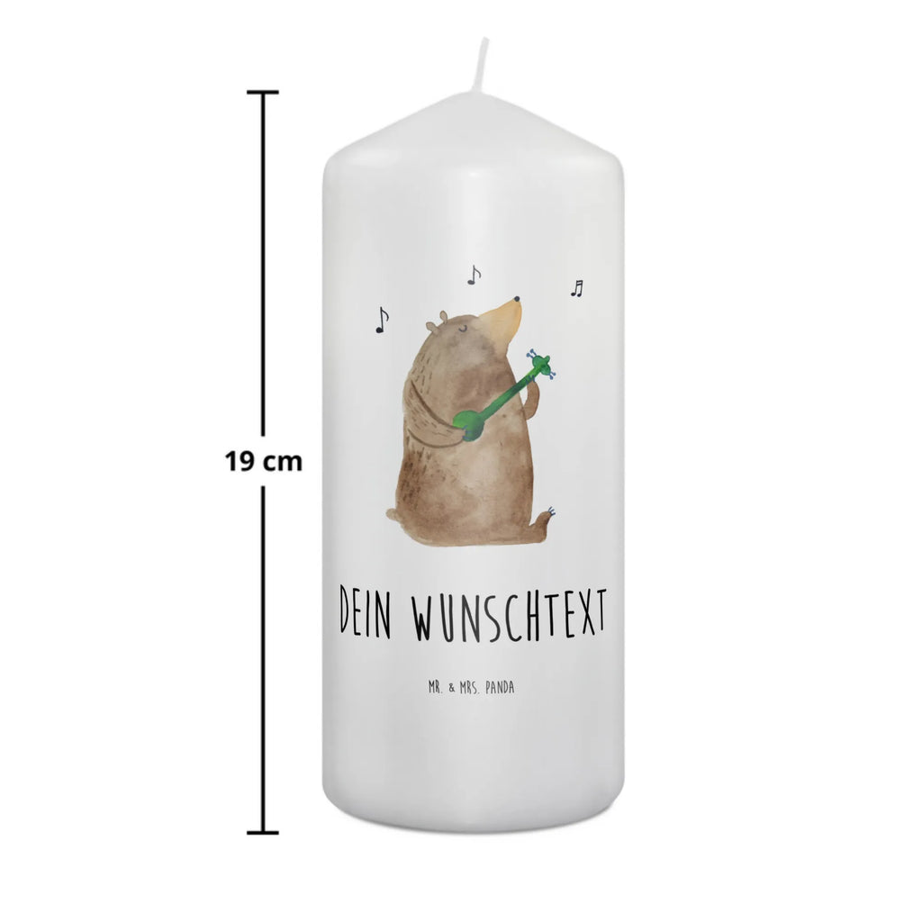 Personalisierte Kerze Bär Lied Glas-Kerze Mit Wunschname, Kommunionkerze Mit Namen, Schwimmkerze Mit Namen, Duftkerze Mit Namen, Stearinkerze Mit Gravur, Bienenwachskerze Mit Wunschname, Kerze Für Hochzeit Mit Namensgravur, Trauerkerze Mit Namen, Bio-Kerze Mit Wunschname, Personalisierte Kerze, Sojawachskerze Mit Namensdruck, Outdoor-Kerze Mit Namensgravur, Fair-Trade-Kerze Mit Namensgravur, Grabkerze Mit Namensgravur, Kerze Mit Namen, Metall-Kerze Mit Namensgravur, Tafelkerze Mit Wunschname, Gedenkkerze Mit Namen, Weihnachtskerze Mit Namensgravur, Laternenkerze Mit Namensdruck, Adventskerze Mit Wunschname, Handgegossene Kerze Mit Namen, Blockkerze Mit Namensdruck, Holz-Kerze Mit Namen, Kerzen-Set Mit Namensgravur, Handgemachte Kerze Mit Wunschname, Gastgeschenk Kerze Mit Namen, Votivkerze Mit Wunschname, LED-Kerze Mit Wunschname, Andachtskerze Mit Namensgravur, Streukerze Mit Namensdruck, Taufekerze Mit Namensgravur, Stabkerze Mit Gravur, Kerze Mit Prägung Und Wunschname, Stumpenkerze Mit Namensgravur, Kerze Mit Spruch Und Namen, Osterkerze Mit Namen, Gartenkerze Mit Namen, Teelicht Mit Namensdruck, Firmungskerze Mit Wunschname, Kerze Für Geburtstag Mit Wunschname, Tischkerze Mit Namensdruck, Teddy, Bär, Teddybär, Liebe, Valentinstag, Geschenk, Spruch, Frau, Freundin, Liebeslied, Partner, Lied, Valentine, Song, Bear, Bärchen, Herz