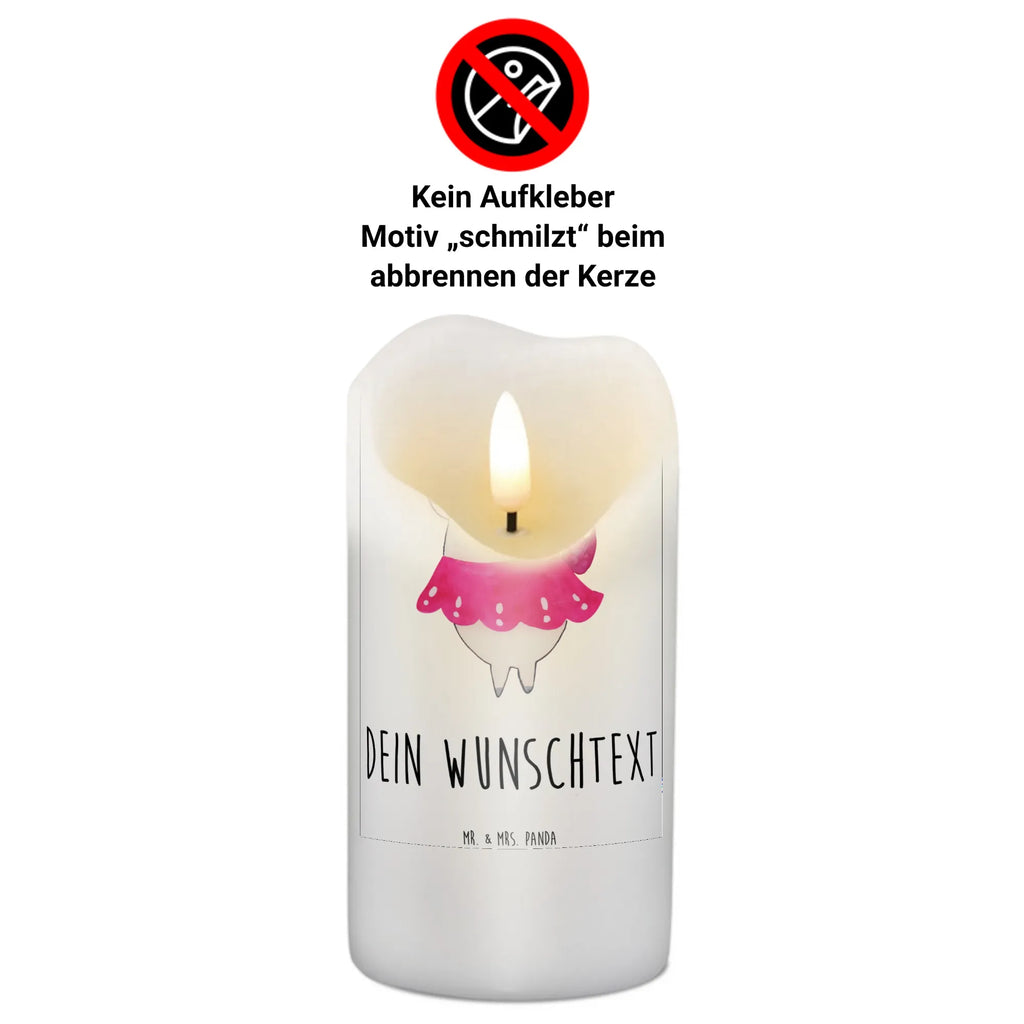 Personalisierte Kerze Einhorn Ballerina Weihnachtskerze Mit Namensgravur, Personalisierte Kerze, Kerze Für Geburtstag Mit Wunschname, Trauerkerze Mit Namen, Kerzen-Set Mit Namensgravur, Kerze Mit Prägung Und Wunschname, Stearinkerze Mit Gravur, Taufekerze Mit Namensgravur, Handgemachte Kerze Mit Wunschname, Fair-Trade-Kerze Mit Namensgravur, Laternenkerze Mit Namensdruck, Metall-Kerze Mit Namensgravur, Kerze Mit Namen, Stabkerze Mit Gravur, Blockkerze Mit Namensdruck, Stumpenkerze Mit Namensgravur, Schwimmkerze Mit Namen, Adventskerze Mit Wunschname, Sojawachskerze Mit Namensdruck, Holz-Kerze Mit Namen, Tischkerze Mit Namensdruck, Gartenkerze Mit Namen, Handgegossene Kerze Mit Namen, Glas-Kerze Mit Wunschname, Grabkerze Mit Namensgravur, Osterkerze Mit Namen, Streukerze Mit Namensdruck, Duftkerze Mit Namen, Kerze Mit Spruch Und Namen, Gastgeschenk Kerze Mit Namen, Andachtskerze Mit Namensgravur, LED-Kerze Mit Wunschname, Kommunionkerze Mit Namen, Bienenwachskerze Mit Wunschname, Firmungskerze Mit Wunschname, Outdoor-Kerze Mit Namensgravur, Bio-Kerze Mit Wunschname, Gedenkkerze Mit Namen, Tafelkerze Mit Wunschname, Teelicht Mit Namensdruck, Kerze Für Hochzeit Mit Namensgravur, Votivkerze Mit Wunschname, Einhorn, Einhörner, Einhorn Deko, Unicorn, Lebenslust, Spaß, Ballerina, Feiern, Wohnung, Tänzerin, Tanzen, Party, Lebensfreude, Geburtstag