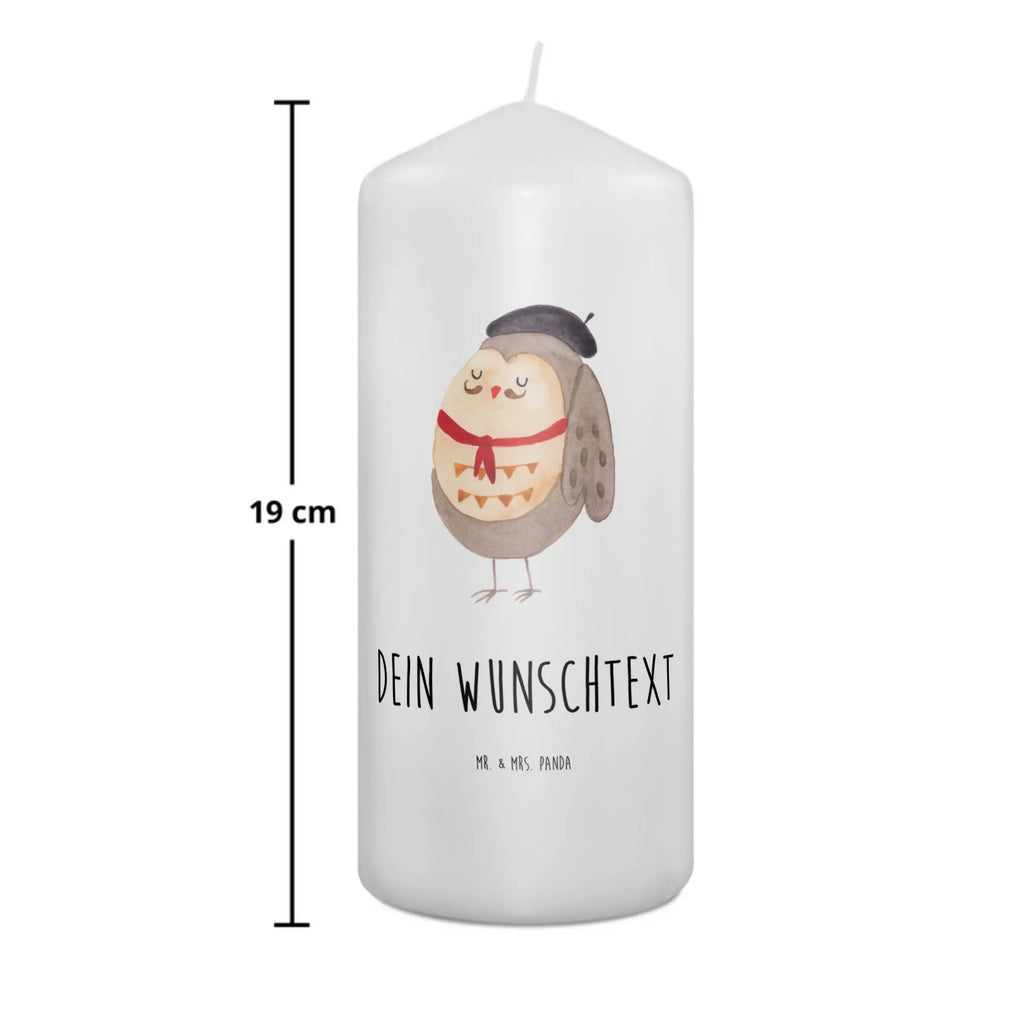 Personalisierte Kerze Eule Französisch Kerze Für Hochzeit Mit Namensgravur, Laternenkerze Mit Namensdruck, Streukerze Mit Namensdruck, Kerze Mit Spruch Und Namen, Holz-Kerze Mit Namen, Firmungskerze Mit Wunschname, Gartenkerze Mit Namen, Personalisierte Kerze, Kerze Mit Namen, Gastgeschenk Kerze Mit Namen, Sojawachskerze Mit Namensdruck, Adventskerze Mit Wunschname, Glas-Kerze Mit Wunschname, Kerzen-Set Mit Namensgravur, Kerze Für Geburtstag Mit Wunschname, Kommunionkerze Mit Namen, Osterkerze Mit Namen, Outdoor-Kerze Mit Namensgravur, Stumpenkerze Mit Namensgravur, Teelicht Mit Namensdruck, Duftkerze Mit Namen, Blockkerze Mit Namensdruck, Weihnachtskerze Mit Namensgravur, Bio-Kerze Mit Wunschname, Gedenkkerze Mit Namen, Stearinkerze Mit Gravur, Taufekerze Mit Namensgravur, Schwimmkerze Mit Namen, Trauerkerze Mit Namen, Stabkerze Mit Gravur, Kerze Mit Prägung Und Wunschname, Fair-Trade-Kerze Mit Namensgravur, Bienenwachskerze Mit Wunschname, Metall-Kerze Mit Namensgravur, Tafelkerze Mit Wunschname, Handgemachte Kerze Mit Wunschname, LED-Kerze Mit Wunschname, Andachtskerze Mit Namensgravur, Handgegossene Kerze Mit Namen, Grabkerze Mit Namensgravur, Votivkerze Mit Wunschname, Tischkerze Mit Namensdruck, Eule, La Vie Est Belle, Frankreich, Hibou, Spruch schön, Das Leben Ist schön, Owl, Eulen, Spruch Französisch, Eule Deko