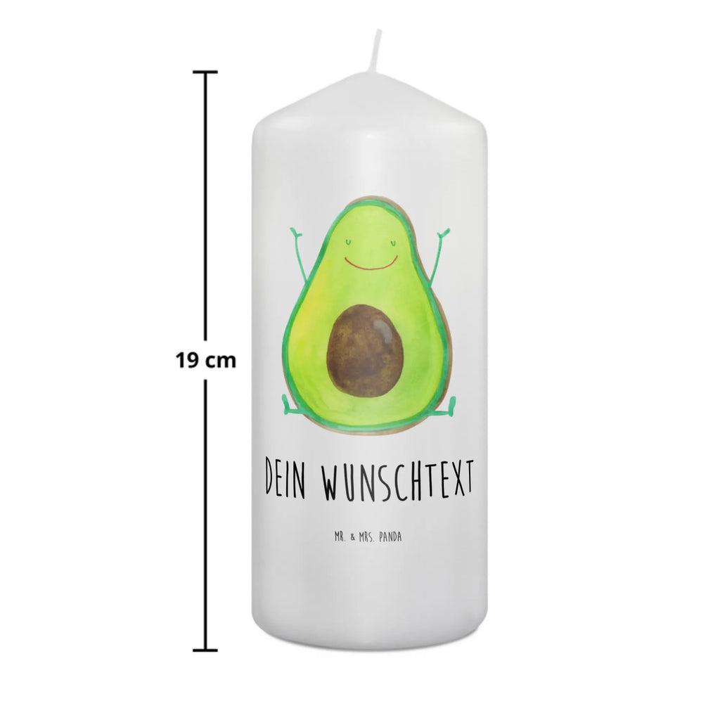 Personalised candle avocado Happy Firmungskerze Mit Wunschname, Streukerze Mit Namensdruck, Metall-Kerze Mit Namensgravur, Outdoor-Kerze Mit Namensgravur, Personalisierte Kerze, Duftkerze Mit Namen, Teelicht Mit Namensdruck, Kerze Mit Spruch Und Namen, Laternenkerze Mit Namensdruck, Tischkerze Mit Namensdruck, Kerzen-Set Mit Namensgravur, Grabkerze Mit Namensgravur, Sojawachskerze Mit Namensdruck, Tafelkerze Mit Wunschname, Kerze Mit Prägung Und Wunschname, Stabkerze Mit Gravur, Kerze Für Geburtstag Mit Wunschname, Andachtskerze Mit Namensgravur, Schwimmkerze Mit Namen, Holz-Kerze Mit Namen, Gedenkkerze Mit Namen, Taufekerze Mit Namensgravur, Osterkerze Mit Namen, Blockkerze Mit Namensdruck, Bio-Kerze Mit Wunschname, Bienenwachskerze Mit Wunschname, LED-Kerze Mit Wunschname, Weihnachtskerze Mit Namensgravur, Kerze Für Hochzeit Mit Namensgravur, Gartenkerze Mit Namen, Trauerkerze Mit Namen, Votivkerze Mit Wunschname, Stumpenkerze Mit Namensgravur, Gastgeschenk Kerze Mit Namen, Handgemachte Kerze Mit Wunschname, Glas-Kerze Mit Wunschname, Kommunionkerze Mit Namen, Adventskerze Mit Wunschname, Stearinkerze Mit Gravur, Kerze Mit Namen, Handgegossene Kerze Mit Namen, Fair-Trade-Kerze Mit Namensgravur, Avocado, Veggie, Vegan, Gesund, Chaos