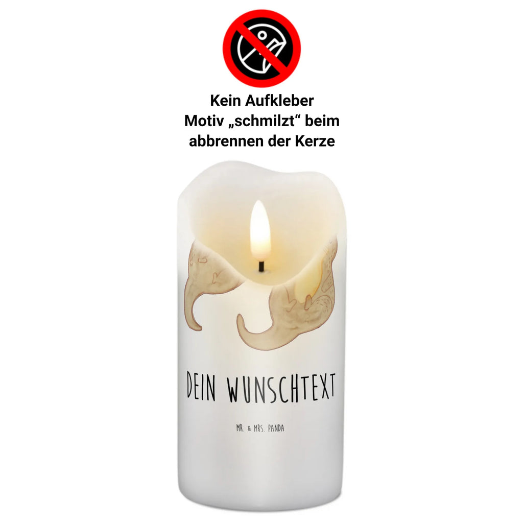 Personalisierte Kerze Otter händchenhaltend Grabkerze Mit Namensgravur, Stumpenkerze Mit Namensgravur, Firmungskerze Mit Wunschname, Holz-Kerze Mit Namen, Kerze Für Hochzeit Mit Namensgravur, Handgemachte Kerze Mit Wunschname, Bio-Kerze Mit Wunschname, Glas-Kerze Mit Wunschname, Tafelkerze Mit Wunschname, Outdoor-Kerze Mit Namensgravur, Duftkerze Mit Namen, Kerze Für Geburtstag Mit Wunschname, Laternenkerze Mit Namensdruck, Teelicht Mit Namensdruck, Kerzen-Set Mit Namensgravur, Gartenkerze Mit Namen, Osterkerze Mit Namen, Fair-Trade-Kerze Mit Namensgravur, Gedenkkerze Mit Namen, Adventskerze Mit Wunschname, Streukerze Mit Namensdruck, Trauerkerze Mit Namen, Handgegossene Kerze Mit Namen, Kerze Mit Namen, Personalisierte Kerze, Tischkerze Mit Namensdruck, Andachtskerze Mit Namensgravur, Taufekerze Mit Namensgravur, Schwimmkerze Mit Namen, Weihnachtskerze Mit Namensgravur, Kommunionkerze Mit Namen, Kerze Mit Prägung Und Wunschname, Metall-Kerze Mit Namensgravur, Sojawachskerze Mit Namensdruck, LED-Kerze Mit Wunschname, Stabkerze Mit Gravur, Blockkerze Mit Namensdruck, Gastgeschenk Kerze Mit Namen, Kerze Mit Spruch Und Namen, Stearinkerze Mit Gravur, Votivkerze Mit Wunschname, Bienenwachskerze Mit Wunschname, Otter, Fischotter, Seeotter, Otter Seeotter See Otter