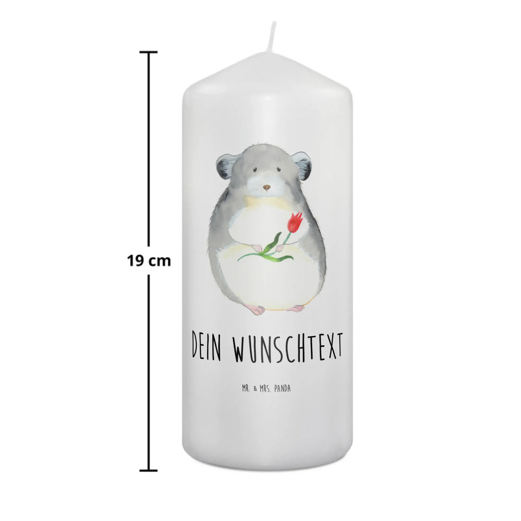 Personalizowana świeca szynszyla kwiat Taufekerze Mit Namensgravur, Schwimmkerze Mit Namen, Stearinkerze Mit Gravur, Kerze Mit Spruch Und Namen, Sojawachskerze Mit Namensdruck, Andachtskerze Mit Namensgravur, Tischkerze Mit Namensdruck, Blockkerze Mit Namensdruck, Outdoor-Kerze Mit Namensgravur, Handgemachte Kerze Mit Wunschname, Adventskerze Mit Wunschname, Kerzen-Set Mit Namensgravur, Kommunionkerze Mit Namen, Teelicht Mit Namensdruck, Kerze Mit Prägung Und Wunschname, Stumpenkerze Mit Namensgravur, Bienenwachskerze Mit Wunschname, Kerze Mit Namen, Votivkerze Mit Wunschname, Gartenkerze Mit Namen, Gedenkkerze Mit Namen, LED-Kerze Mit Wunschname, Glas-Kerze Mit Wunschname, Kerze Für Geburtstag Mit Wunschname, Duftkerze Mit Namen, Fair-Trade-Kerze Mit Namensgravur, Kerze Für Hochzeit Mit Namensgravur, Personalisierte Kerze, Gastgeschenk Kerze Mit Namen, Weihnachtskerze Mit Namensgravur, Tafelkerze Mit Wunschname, Holz-Kerze Mit Namen, Osterkerze Mit Namen, Stabkerze Mit Gravur, Trauerkerze Mit Namen, Streukerze Mit Namensdruck, Bio-Kerze Mit Wunschname, Laternenkerze Mit Namensdruck, Grabkerze Mit Namensgravur, Firmungskerze Mit Wunschname, Metall-Kerze Mit Namensgravur, Handgegossene Kerze Mit Namen, Lustige Sprüche, Tiere, Tiermotive, Gute Laune, Büroalltag, traurig sein, Chaos, Depressionen, Chinchillas, Chinchilla, Glücklichsein, Büro, Liebeskummer, Kummer