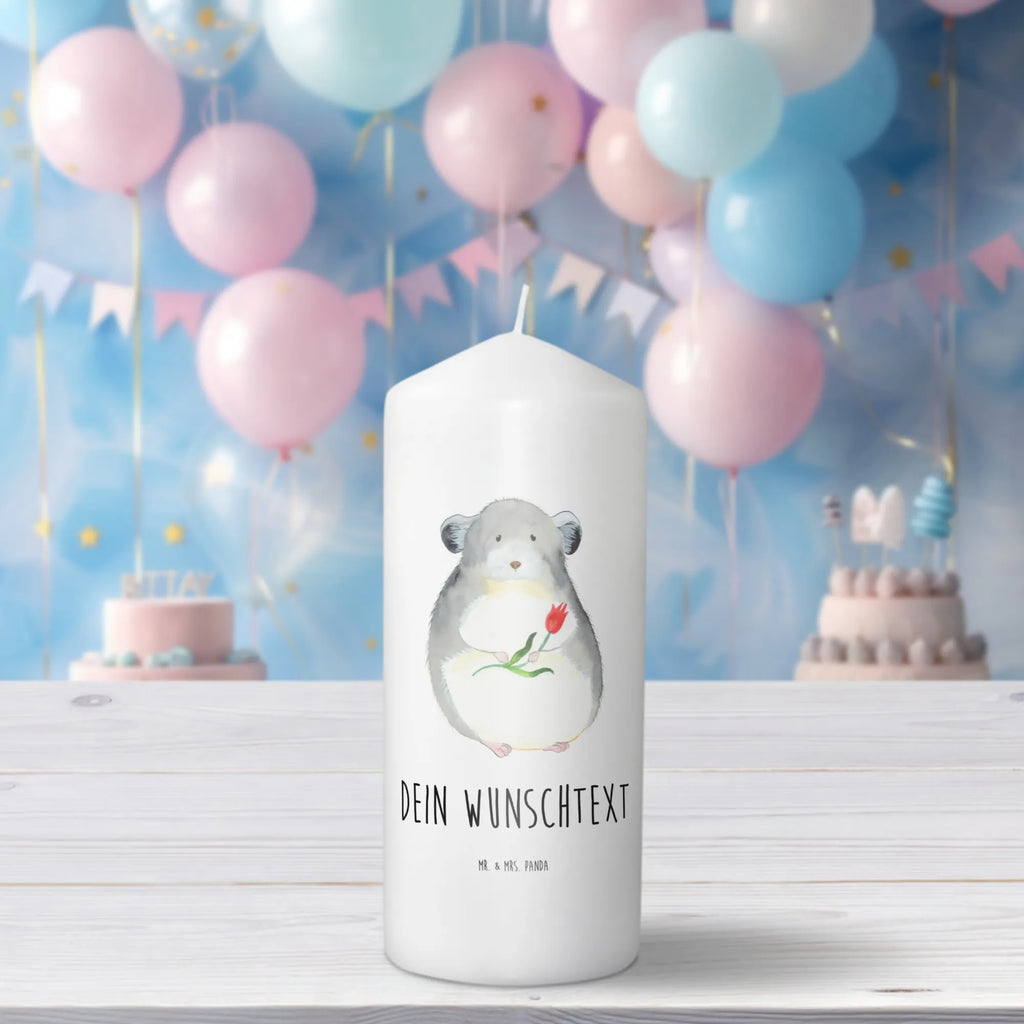 Personalizowana świeca szynszyla kwiat Taufekerze Mit Namensgravur, Schwimmkerze Mit Namen, Stearinkerze Mit Gravur, Kerze Mit Spruch Und Namen, Sojawachskerze Mit Namensdruck, Andachtskerze Mit Namensgravur, Tischkerze Mit Namensdruck, Blockkerze Mit Namensdruck, Outdoor-Kerze Mit Namensgravur, Handgemachte Kerze Mit Wunschname, Adventskerze Mit Wunschname, Kerzen-Set Mit Namensgravur, Kommunionkerze Mit Namen, Teelicht Mit Namensdruck, Kerze Mit Prägung Und Wunschname, Stumpenkerze Mit Namensgravur, Bienenwachskerze Mit Wunschname, Kerze Mit Namen, Votivkerze Mit Wunschname, Gartenkerze Mit Namen, Gedenkkerze Mit Namen, LED-Kerze Mit Wunschname, Glas-Kerze Mit Wunschname, Kerze Für Geburtstag Mit Wunschname, Duftkerze Mit Namen, Fair-Trade-Kerze Mit Namensgravur, Kerze Für Hochzeit Mit Namensgravur, Personalisierte Kerze, Gastgeschenk Kerze Mit Namen, Weihnachtskerze Mit Namensgravur, Tafelkerze Mit Wunschname, Holz-Kerze Mit Namen, Osterkerze Mit Namen, Stabkerze Mit Gravur, Trauerkerze Mit Namen, Streukerze Mit Namensdruck, Bio-Kerze Mit Wunschname, Laternenkerze Mit Namensdruck, Grabkerze Mit Namensgravur, Firmungskerze Mit Wunschname, Metall-Kerze Mit Namensgravur, Handgegossene Kerze Mit Namen, Lustige Sprüche, Tiere, Tiermotive, Gute Laune, Büroalltag, traurig sein, Chaos, Depressionen, Chinchillas, Chinchilla, Glücklichsein, Büro, Liebeskummer, Kummer