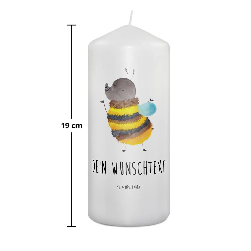 Personalised candle bumblebee fluffy Handgegossene Kerze Mit Namen, Tischkerze Mit Namensdruck, Weihnachtskerze Mit Namensgravur, LED-Kerze Mit Wunschname, Holz-Kerze Mit Namen, Stumpenkerze Mit Namensgravur, Trauerkerze Mit Namen, Kerze Mit Prägung Und Wunschname, Fair-Trade-Kerze Mit Namensgravur, Stabkerze Mit Gravur, Kommunionkerze Mit Namen, Gastgeschenk Kerze Mit Namen, Stearinkerze Mit Gravur, Bienenwachskerze Mit Wunschname, Duftkerze Mit Namen, Osterkerze Mit Namen, Kerze Für Geburtstag Mit Wunschname, Kerzen-Set Mit Namensgravur, Handgemachte Kerze Mit Wunschname, Kerze Mit Spruch Und Namen, Gartenkerze Mit Namen, Kerze Für Hochzeit Mit Namensgravur, Kerze Mit Namen, Glas-Kerze Mit Wunschname, Laternenkerze Mit Namensdruck, Teelicht Mit Namensdruck, Andachtskerze Mit Namensgravur, Grabkerze Mit Namensgravur, Gedenkkerze Mit Namen, Outdoor-Kerze Mit Namensgravur, Streukerze Mit Namensdruck, Blockkerze Mit Namensdruck, Schwimmkerze Mit Namen, Bio-Kerze Mit Wunschname, Votivkerze Mit Wunschname, Adventskerze Mit Wunschname, Metall-Kerze Mit Namensgravur, Firmungskerze Mit Wunschname, Personalisierte Kerze, Tafelkerze Mit Wunschname, Taufekerze Mit Namensgravur, Sojawachskerze Mit Namensdruck, Lustige Sprüche, Tiere, Tiermotive, Gute Laune, Biene, Natur, Flauschig, Hummel, Blume