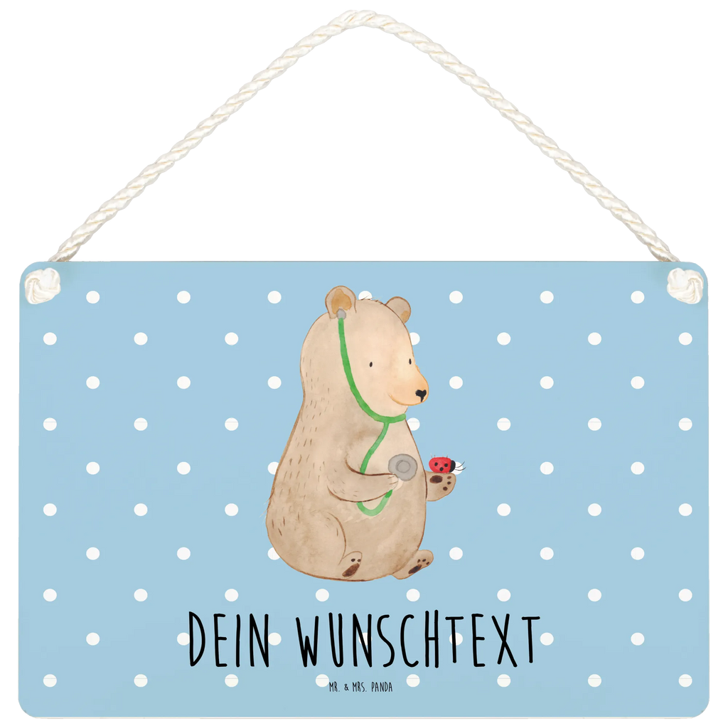 Personalisiertes Deko Schild Bär Arzt Vintage Deko Schild Mit Gravur, Deko Schild Mit Gravur, Liebevoll Gestaltetes Deko Schild Mit Wunschtext, Dekoschild Personalisiert, Wandschild Mit Text, Deko Schild Mit Namen, Schild Zum Hinstellen Mit Text, Deko Schild Für Freunde Mit Namen, Deko Schild Für Familie Mit Text, Schild Mit Individuellem Text, Lustiges Deko Schild Mit Wunschtext, Schild Mit Botschaft, Deko Schild Mit Blumenmotiv Und Gravur, Schild Zum Aufstellen Mit Wunschtext, Deko Schild Selbst Gestalten, Deko Schild Mit Herz Und Text, Deko Schild Für Flur Mit Gravur, Spruchschild Mit Wunschtext, Türschild Mit Namen, Deko Schild Für Wohnzimmer Mit Wunschtext, Deko Wandtafel Mit Namen, Deko Schild Als Geschenk Personalisiert, Landhausstil Schild Mit Namen, Deko Schild Für Balkon Mit Namen, Holzschild Mit Wunschtext, Deko Schild Mit Spruch, Modernes Deko Schild Mit Text, Geschenkidee Deko Schild Mit Text, Personalisiertes Deko Schild, Rustikales Deko Schild Personalisiert, Deko Schild Für Küche Personalisiert, Deko Schild Für Garten Mit Wunschtext, Kleines Deko Schild Mit Wunschtext, Metallschild Personalisiert, Großes Deko Schild Personalisiert, Deko Schild Mit Wunschtext, Shabby Chic Schild Mit Wunschtext, Bär, Teddy, Teddybär, Ärztin, Arzt, Doktor, Professorin, Professor, Doktorin