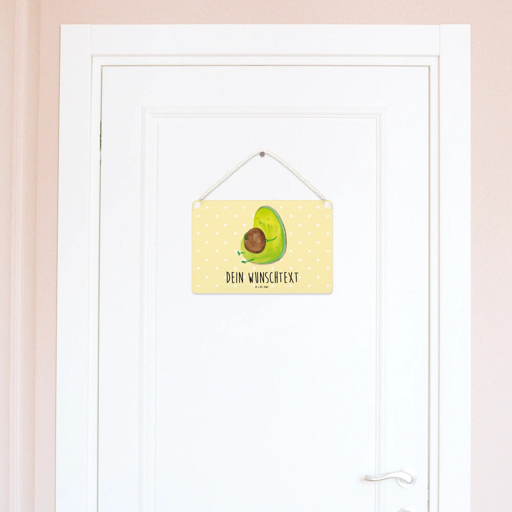 Personalisiertes Deko Schild Avocado pfeift Schild Zum Hinstellen Mit Text, Liebevoll Gestaltetes Deko Schild Mit Wunschtext, Schild mit Spruch, Deko Schild Mit Spruch, Deko Schild Selbst Gestalten, Türschild Familie, Holztafel, Küchenschild, Schild Mit Botschaft, Deko Schild Als Geschenk Personalisiert, Vintage Deko Schild Mit Gravur, Landhausstil Schild Mit Namen, Türschild Mit Namen, Shabby Chic Schild Mit Wunschtext, Deko Wandtafel Mit Namen, Wandschild Mit Text, Deko Schild Für Flur Mit Gravur, Lustiges Deko Schild Mit Wunschtext, Metallschild Personalisiert, Deko Schild Mit Blumenmotiv Und Gravur, Spruchschild Mit Wunschtext, Personalisiertes Deko Schild, Rustikales Deko Schild Personalisiert, Deko Schild Mit Namen, Modernes Deko Schild Mit Text, Deko Schild Für Garten Mit Wunschtext, Geschenkidee Deko Schild Mit Text, Schild Zum Aufstellen Mit Wunschtext, Deko Schild Für Freunde Mit Namen, Holzschild Mit Wunschtext, Großes Deko Schild Personalisiert, Kleines Deko Schild Mit Wunschtext, Schild Mit Individuellem Text, Deko Schild Für Wohnzimmer Mit Wunschtext, Deko Schild Für Balkon Mit Namen, Deko Schild Für Küche Personalisiert, Dekoschild Personalisiert, Badschild, Deko Schild Für Familie Mit Text, Deko Schild Mit Gravur, Deko Schild Mit Wunschtext, Deko Schild Mit Herz Und Text, Veggie, Avocado, Vegan, Gesund, Diät, dick sein, Ernährung, Abnehmen