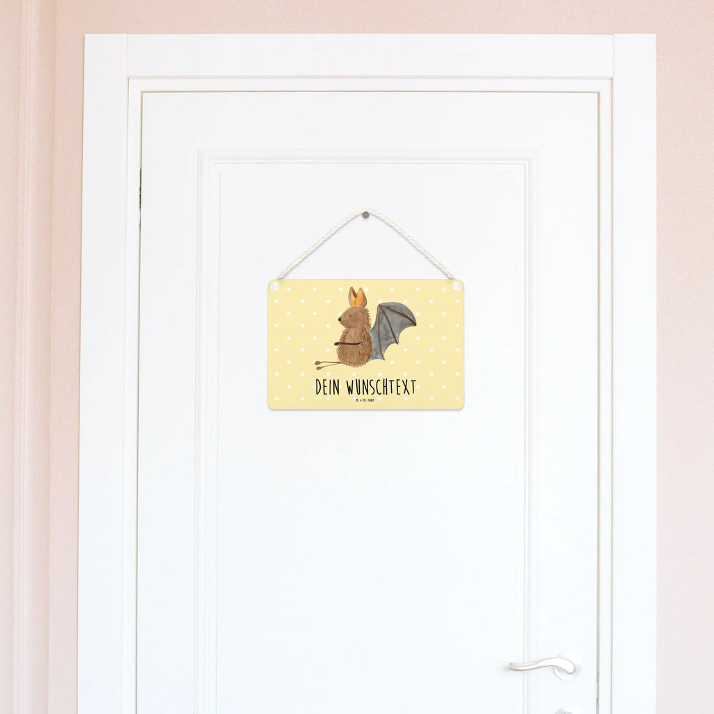 Personalisiertes Deko Schild Fledermaus sitzend Deko Schild Für Küche Personalisiert, Schild Mit Individuellem Text, Deko Schild Mit Wunschtext, Deko Schild Für Familie Mit Text, Liebevoll Gestaltetes Deko Schild Mit Wunschtext, Deko Schild Für Flur Mit Gravur, Kleines Deko Schild Mit Wunschtext, Deko Schild Für Freunde Mit Namen, Rustikales Deko Schild Personalisiert, Deko Schild Mit Herz Und Text, Deko Schild Mit Gravur, Deko Schild Für Balkon Mit Namen, Deko Schild Für Garten Mit Wunschtext, Personalisiertes Deko Schild, Metallschild Personalisiert, Schild Zum Aufstellen Mit Wunschtext, Dekoschild Personalisiert, Schild Mit Botschaft, Modernes Deko Schild Mit Text, Spruchschild Mit Wunschtext, Deko Schild Mit Blumenmotiv Und Gravur, Landhausstil Schild Mit Namen, Großes Deko Schild Personalisiert, Deko Schild Für Wohnzimmer Mit Wunschtext, Geschenkidee Deko Schild Mit Text, Wandschild Mit Text, Deko Schild Mit Spruch, Lustiges Deko Schild Mit Wunschtext, Shabby Chic Schild Mit Wunschtext, Holzschild Mit Wunschtext, Deko Schild Selbst Gestalten, Vintage Deko Schild Mit Gravur, Schild Zum Hinstellen Mit Text, Deko Wandtafel Mit Namen, Türschild Mit Namen, Deko Schild Als Geschenk Personalisiert, Deko Schild Mit Namen, Tiermotive, Gute Laune, lustige Sprüche, Tiere, Motivation, entspannen, Fledermäuse, Fledermaus